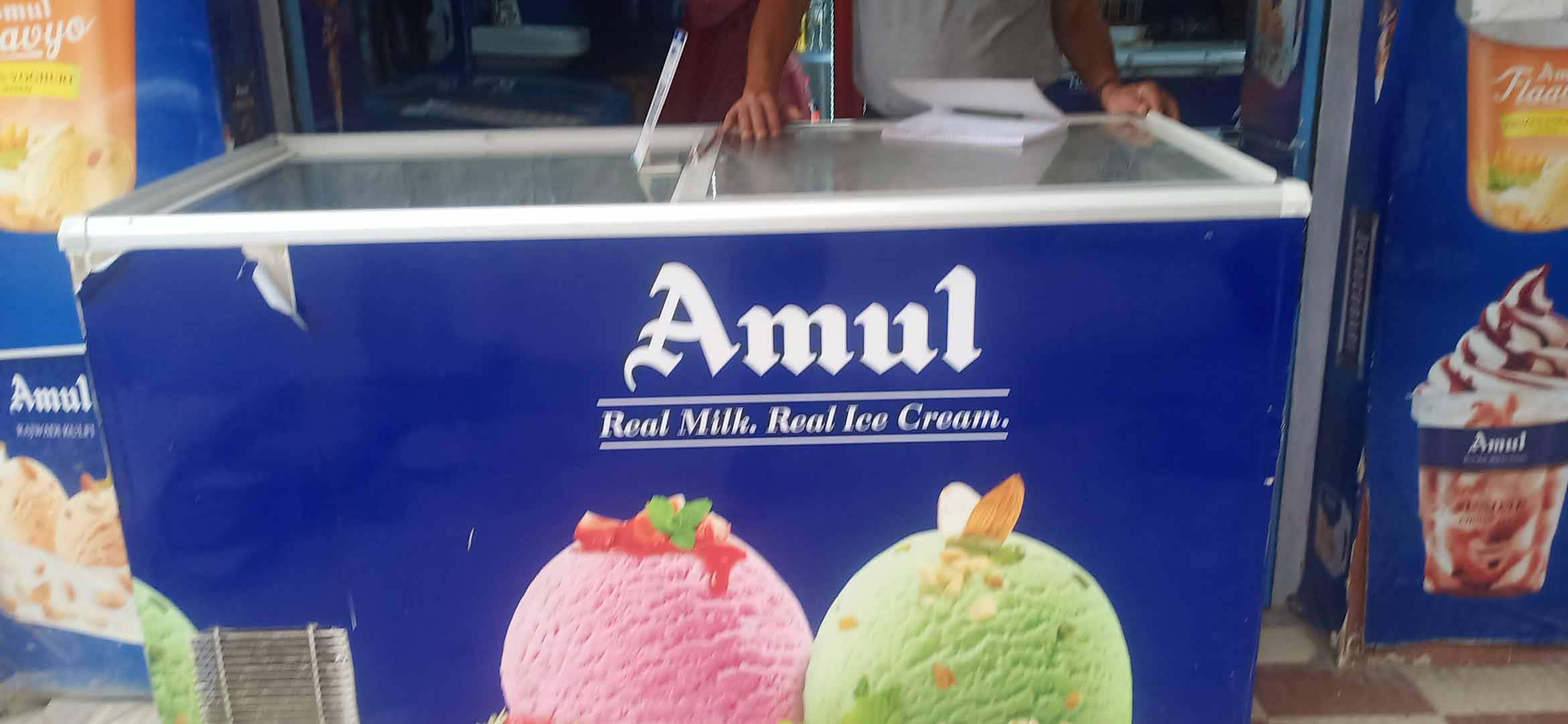 amul ice cream refrigerator price