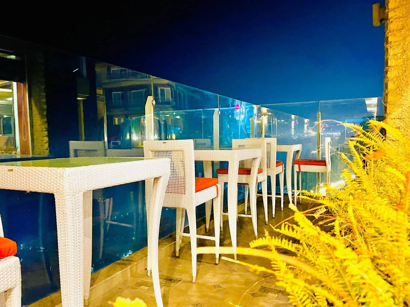 hill view cafes, hilltop cafes, cafes with a view, scenic cafes, mountain cafes, rooftop cafes, hillside restaurants, Mussoorie cafes - Whistling Pines - img2