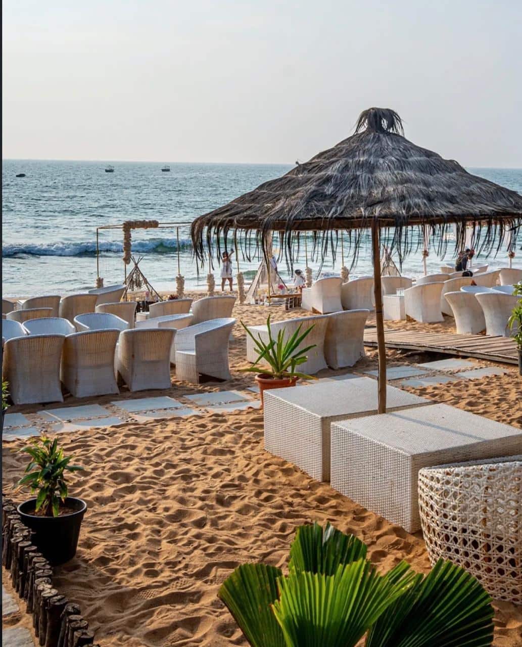beach shacks, beer, beach bars, shack restaurants, seafood - Elrow Ocean Front - img1