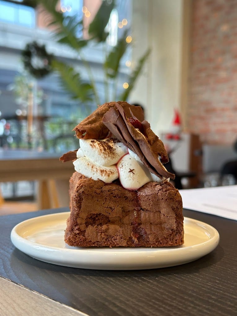 dessert, desserts, bakery, bakeries, cakes, pastries, dessert shops, cake shops, brownies, cookies - Mjol Bake House - img3