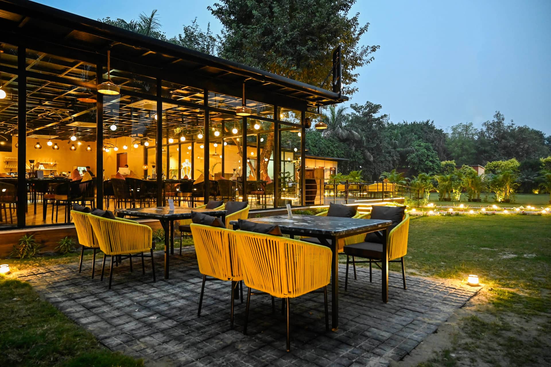 Restaurant image