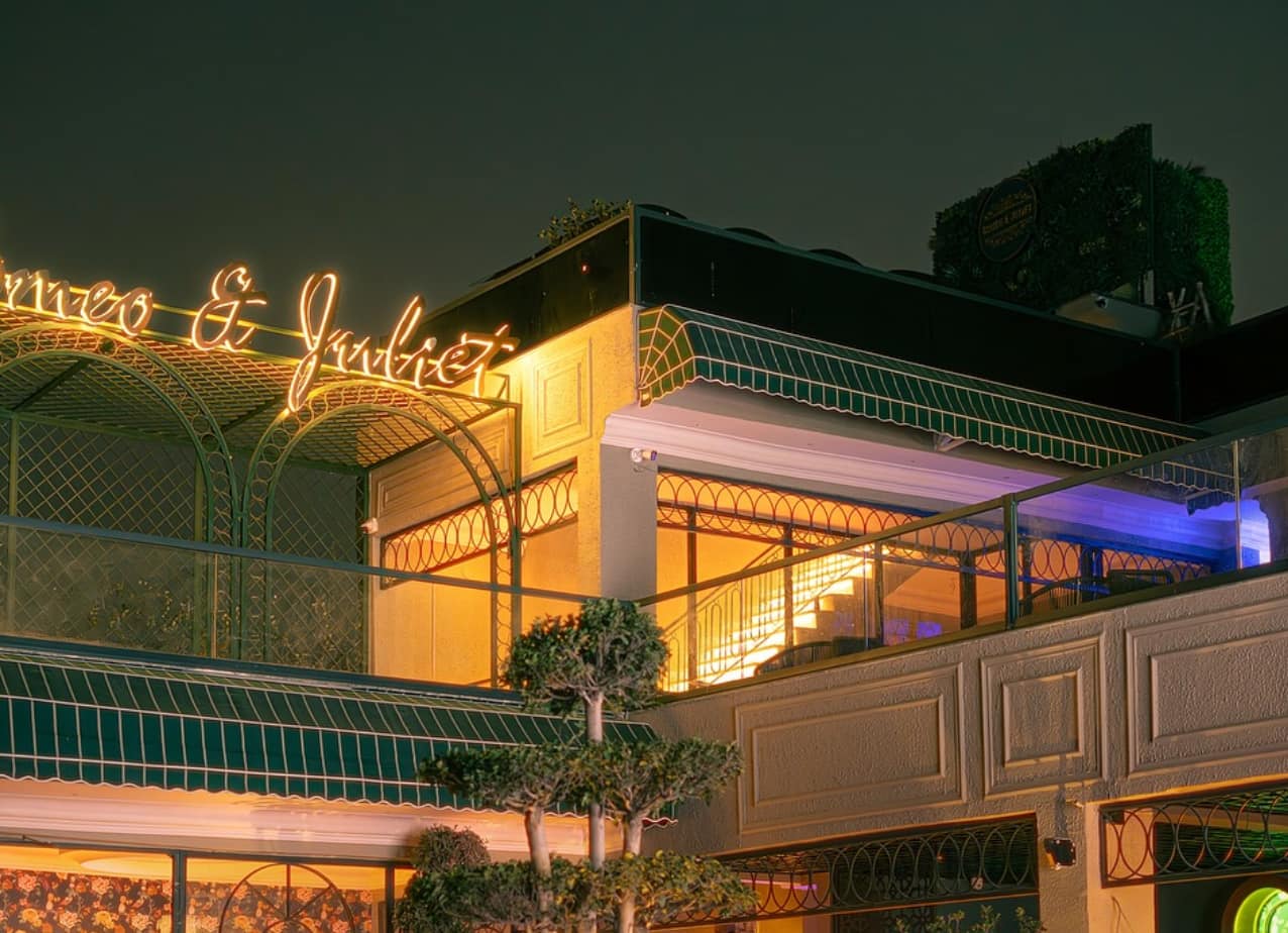 Romeo and Juliet Cafe, Majnu ka Tila, New Delhi | Zomato