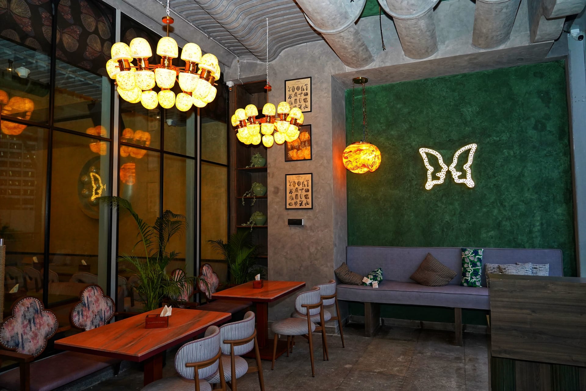 cocktail bars, cocktail bar near me, cocktails, bars, bars near me, rooftop bars, margarita, mojito, mocktails, negroni - Butterfly High - img2