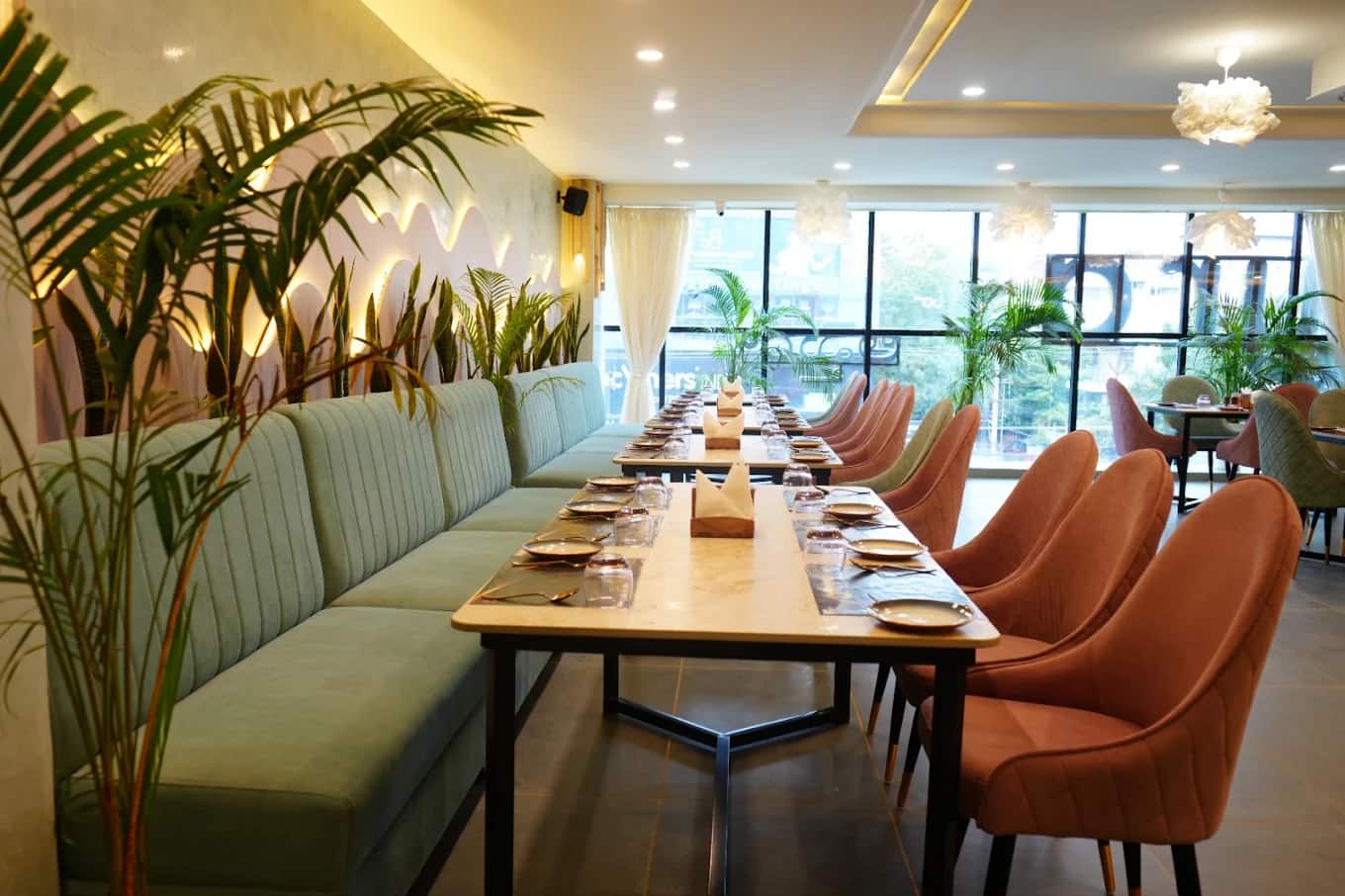 dinner restaurants, dinner spots, dinner dining, fine dining restaurants, casual dining restaurants, rooftop restaurants, family restaurants, romantic restaurants, late night restaurants - Amyra Cafe & Kitchen - img1