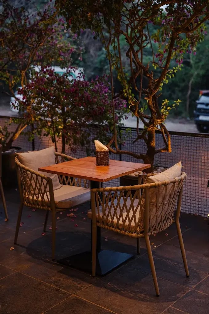 Restaurant image