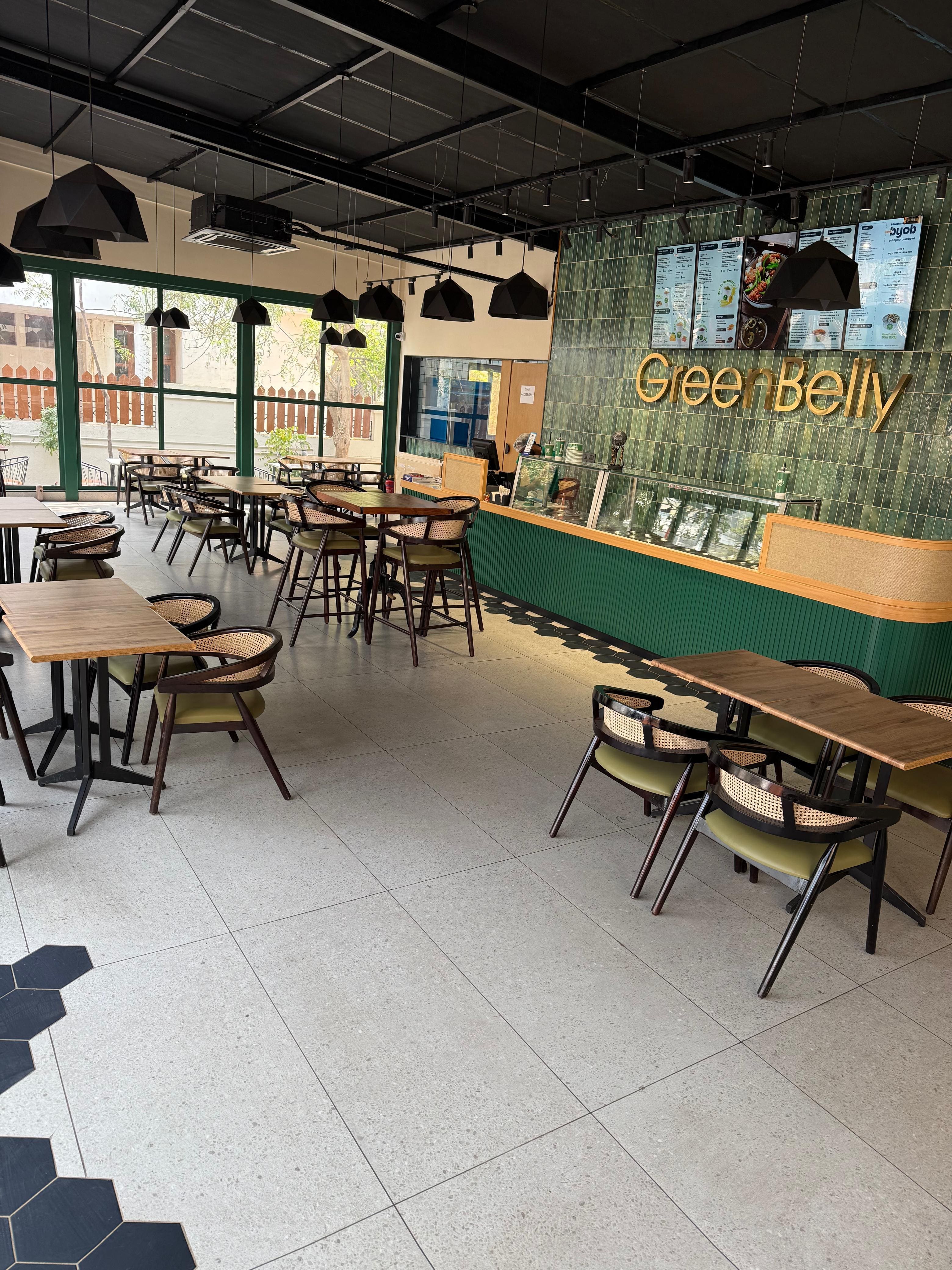 GreenBelly Smoothies & More | Vadodara | Book Table