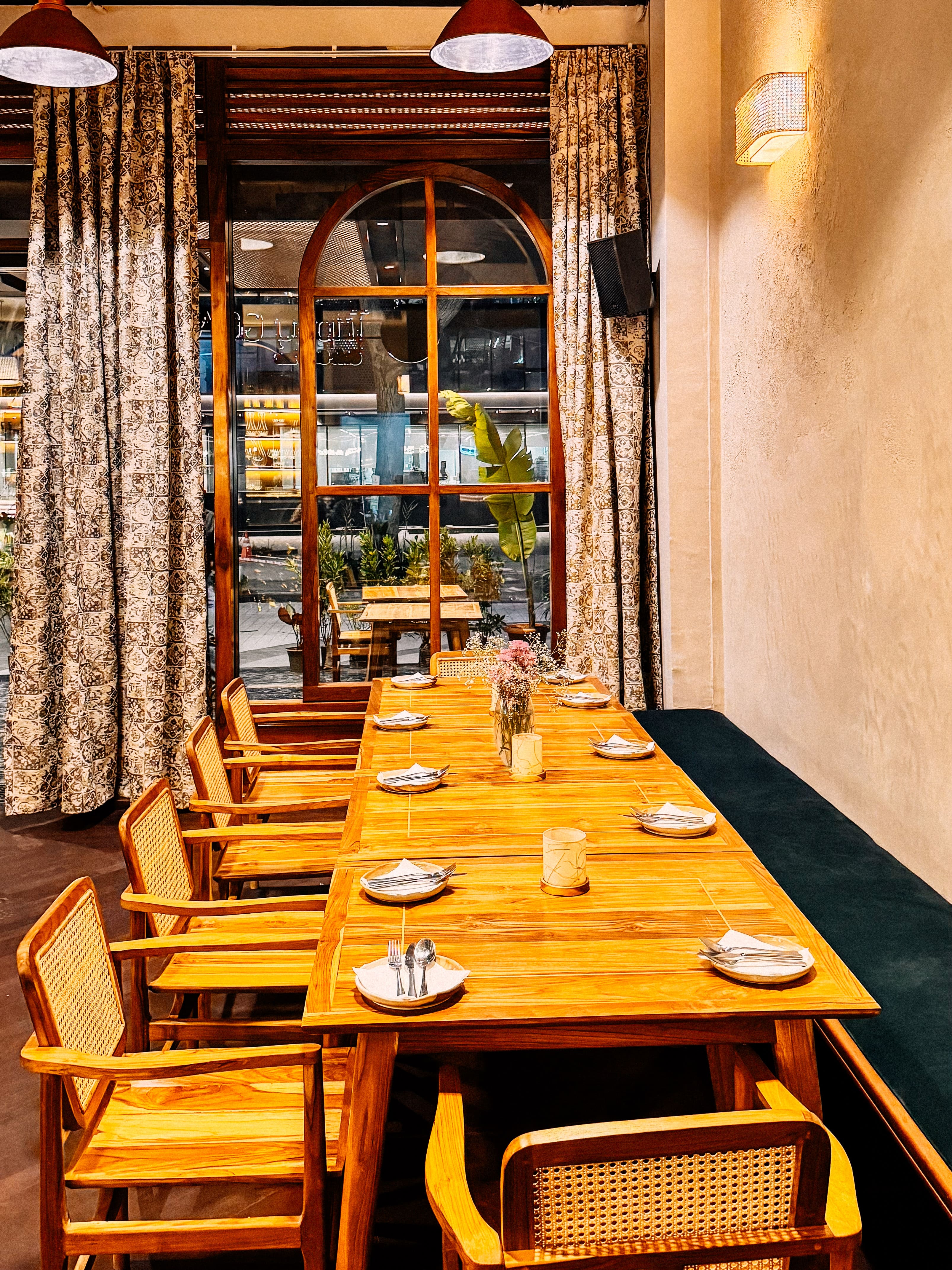 Restaurant image