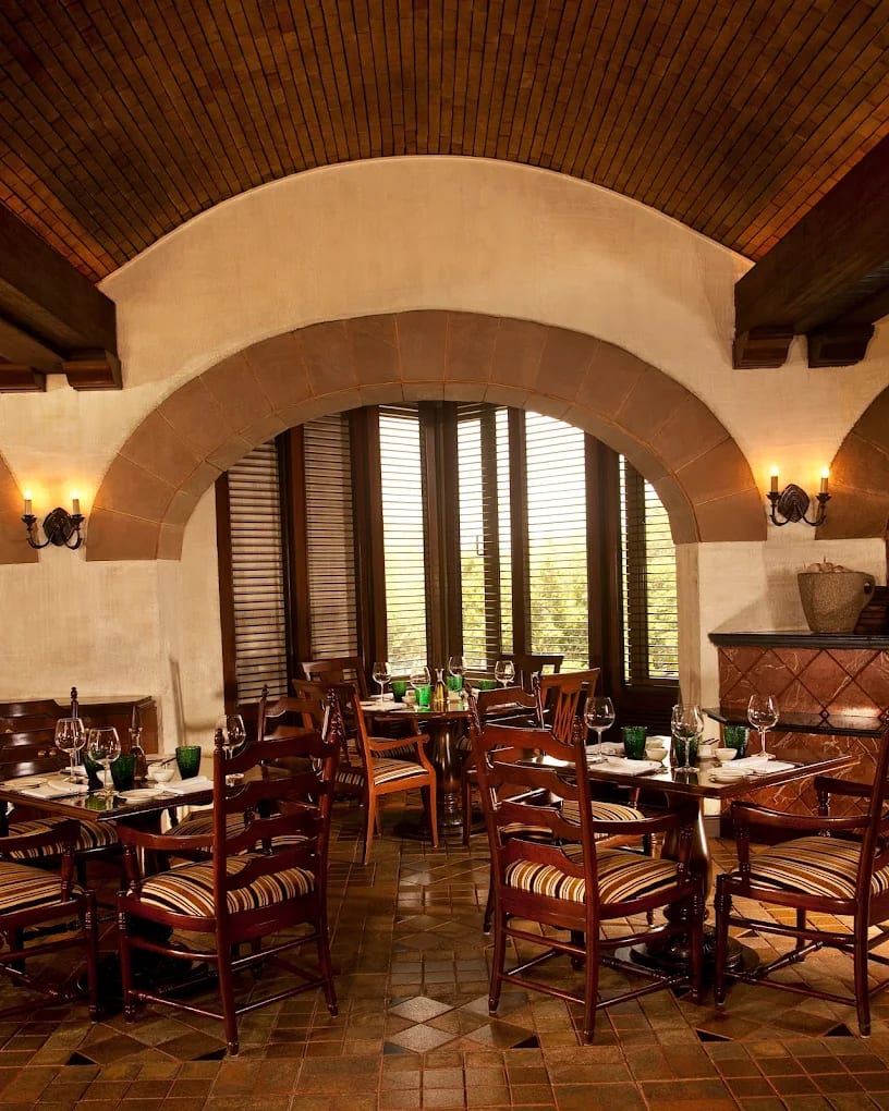 italian restaurants near me, italian food, italian restaurants, italian food near me, italian near me, pasta, pasta near me, carbonara, italian fine dining, date night restaurants - La Piazza - Hyatt Regency - img3