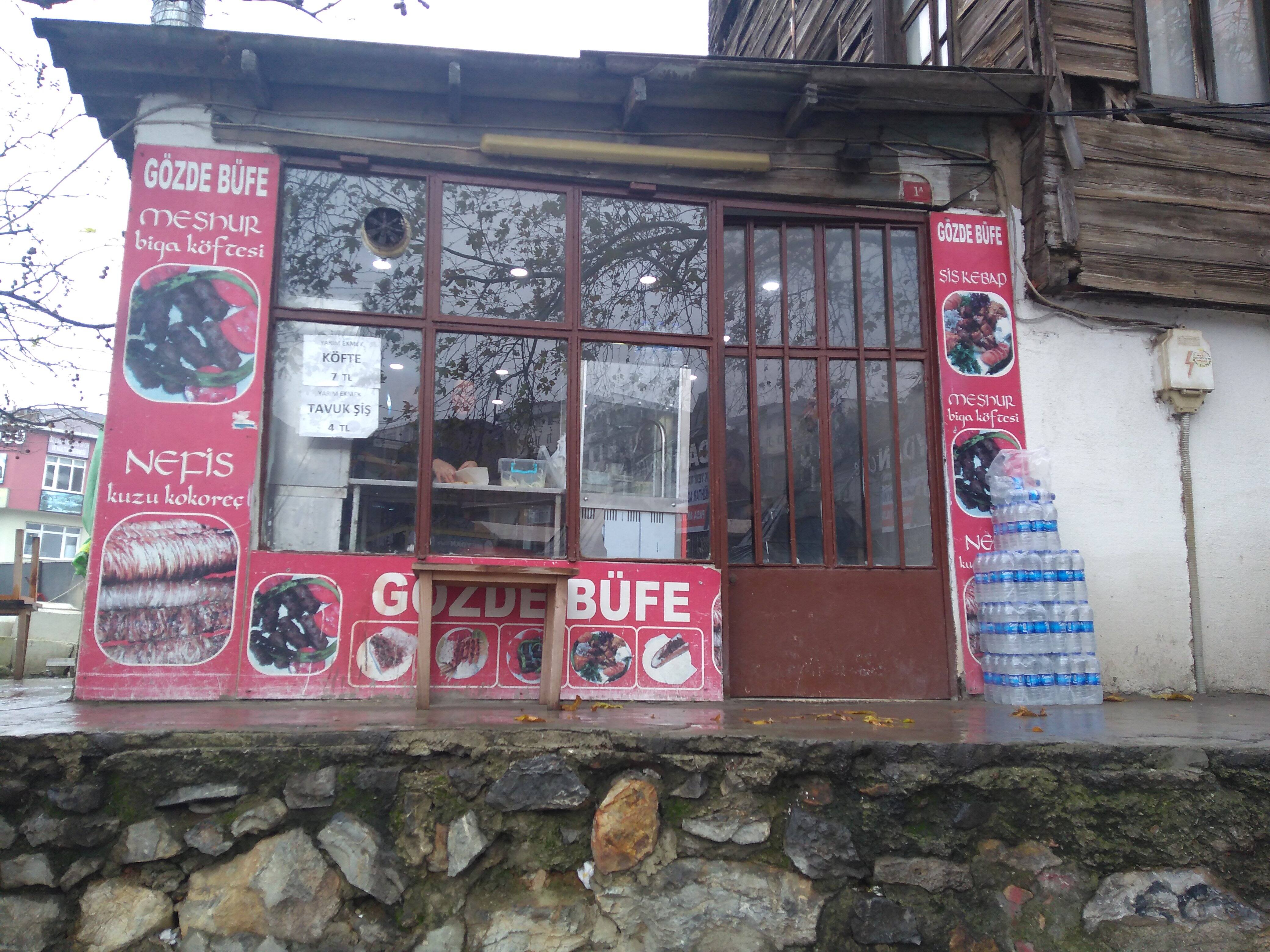 Gozde Bufe Alkollu Alkolsuz Ickiler Sigara Ve Atistirmalik
