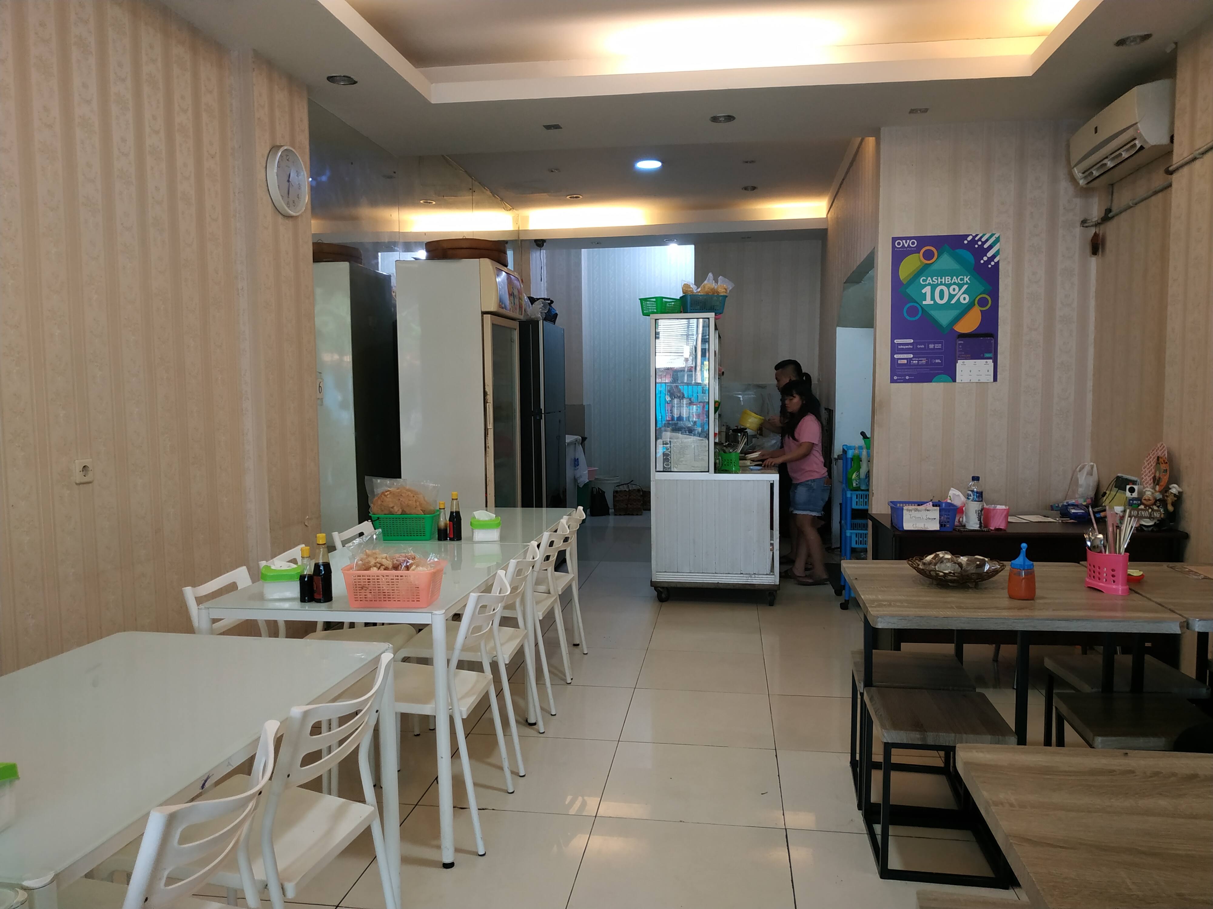 Rumah Makan Irtim Makassar Muara Karang Jakarta