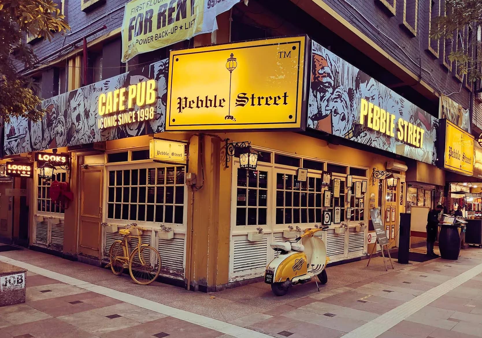 Restaurant image