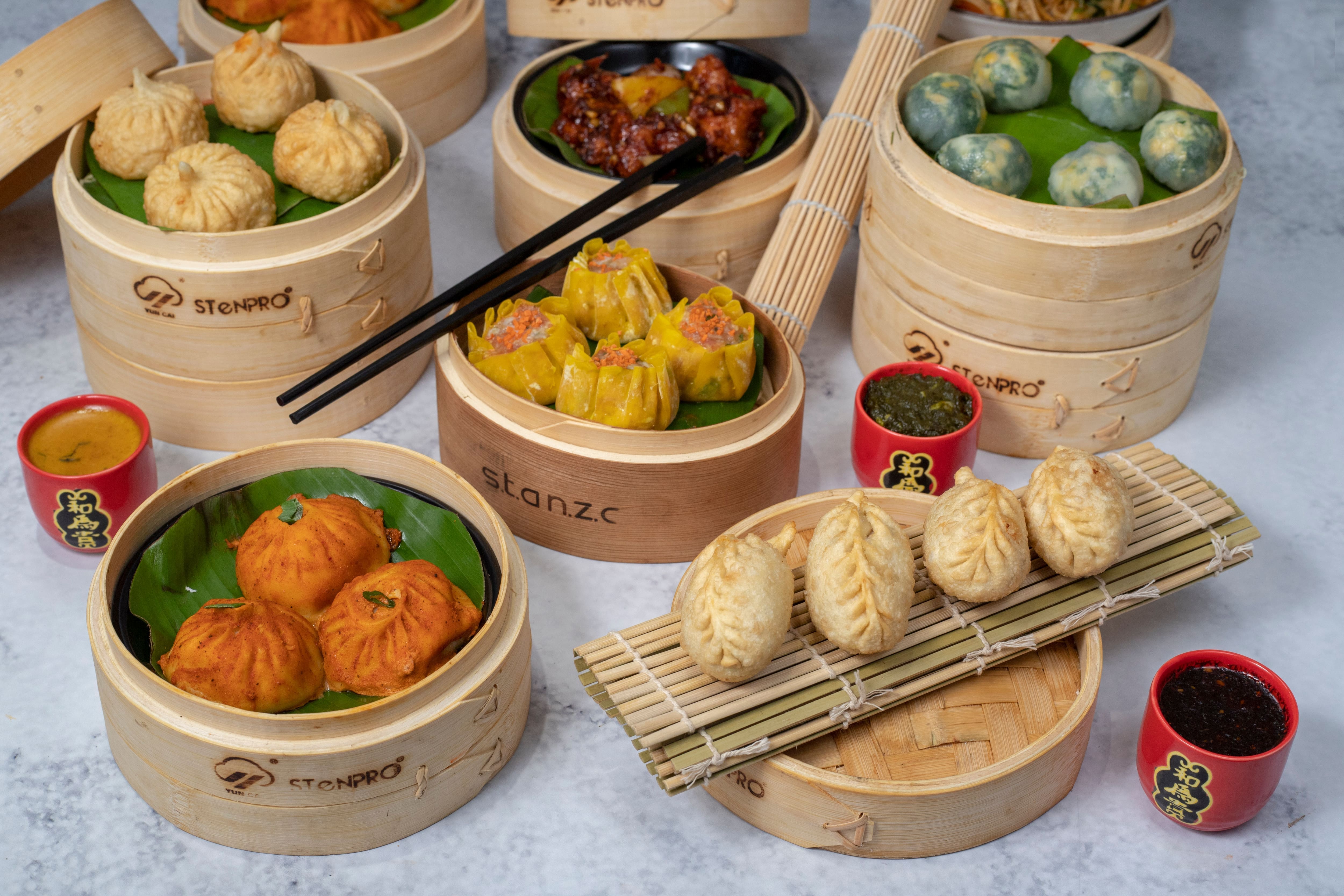 momos, momo restaurants, steamed momos, fried momos, chicken momos, veg momos - Dimsum Momo Express - img2
