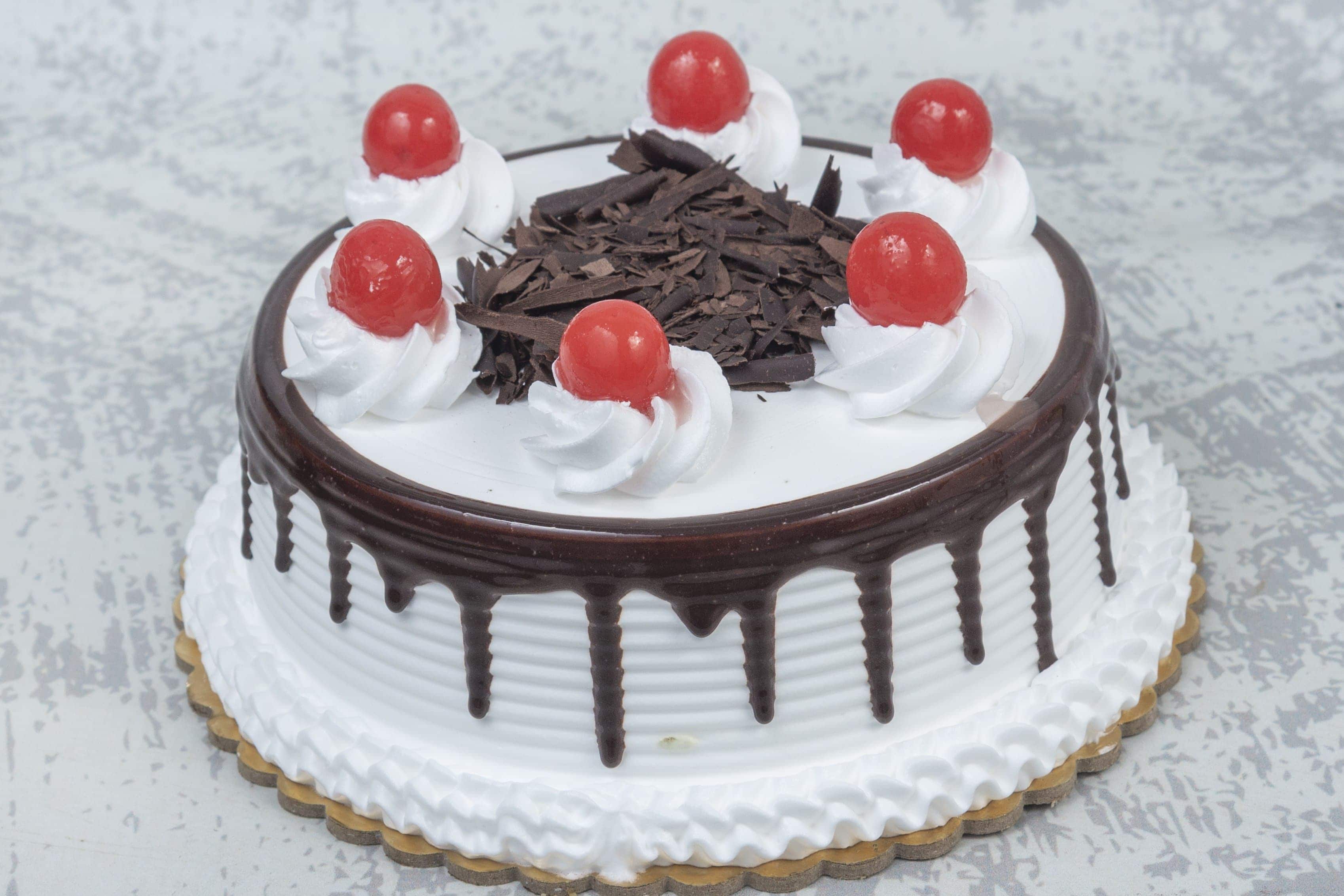 Just Bake offers the best Birthday Cakes | Order Birthday Cakes Online