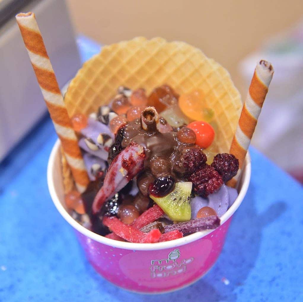Myfroyoland Premium Frozen Yoghurt, Peddar Road, Mumbai | Zomato