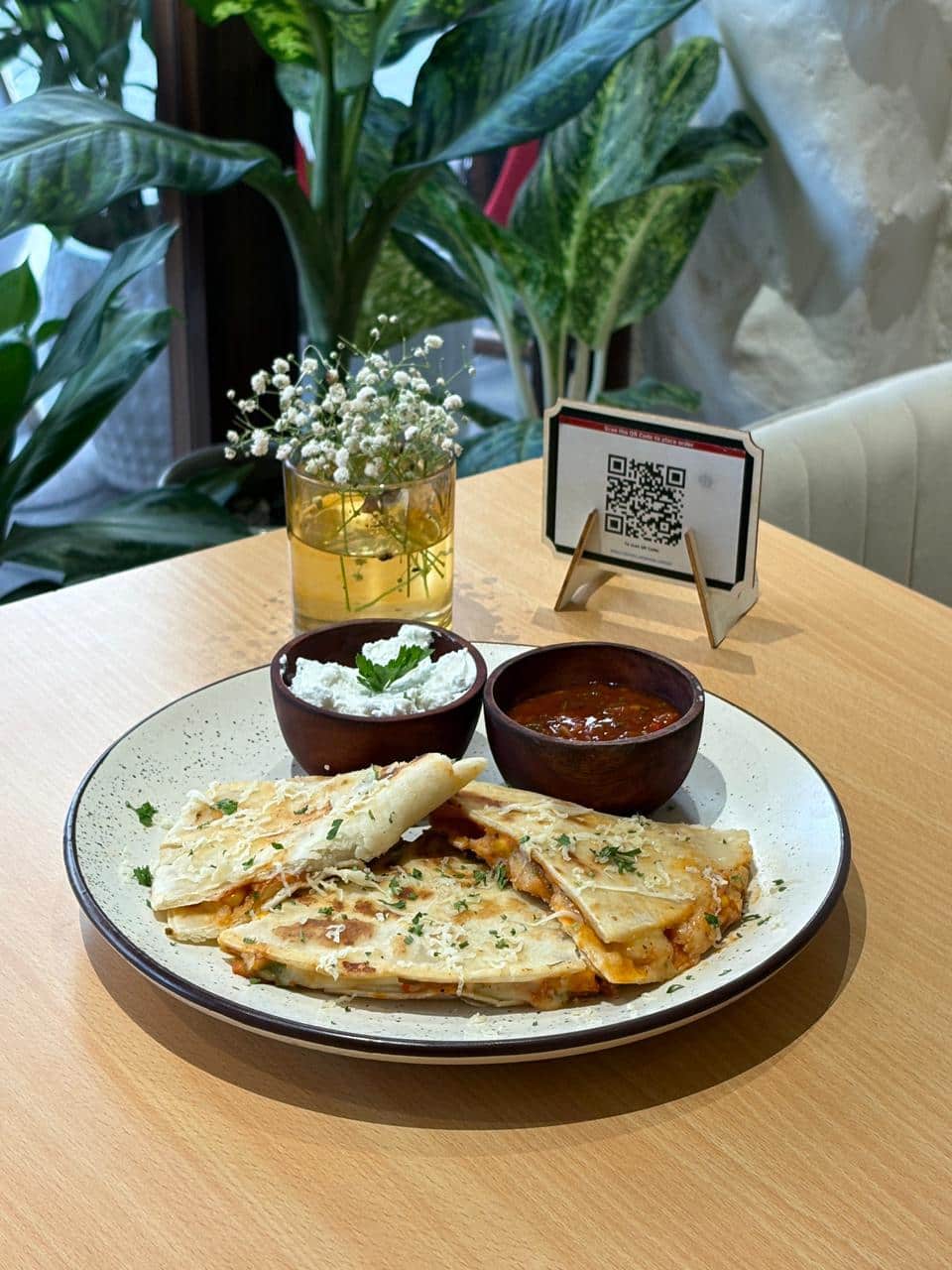 aesthetic cafes, cafes near me, coffee shops near me, best cafes near me, cute cafes near me - Jenzura - img4