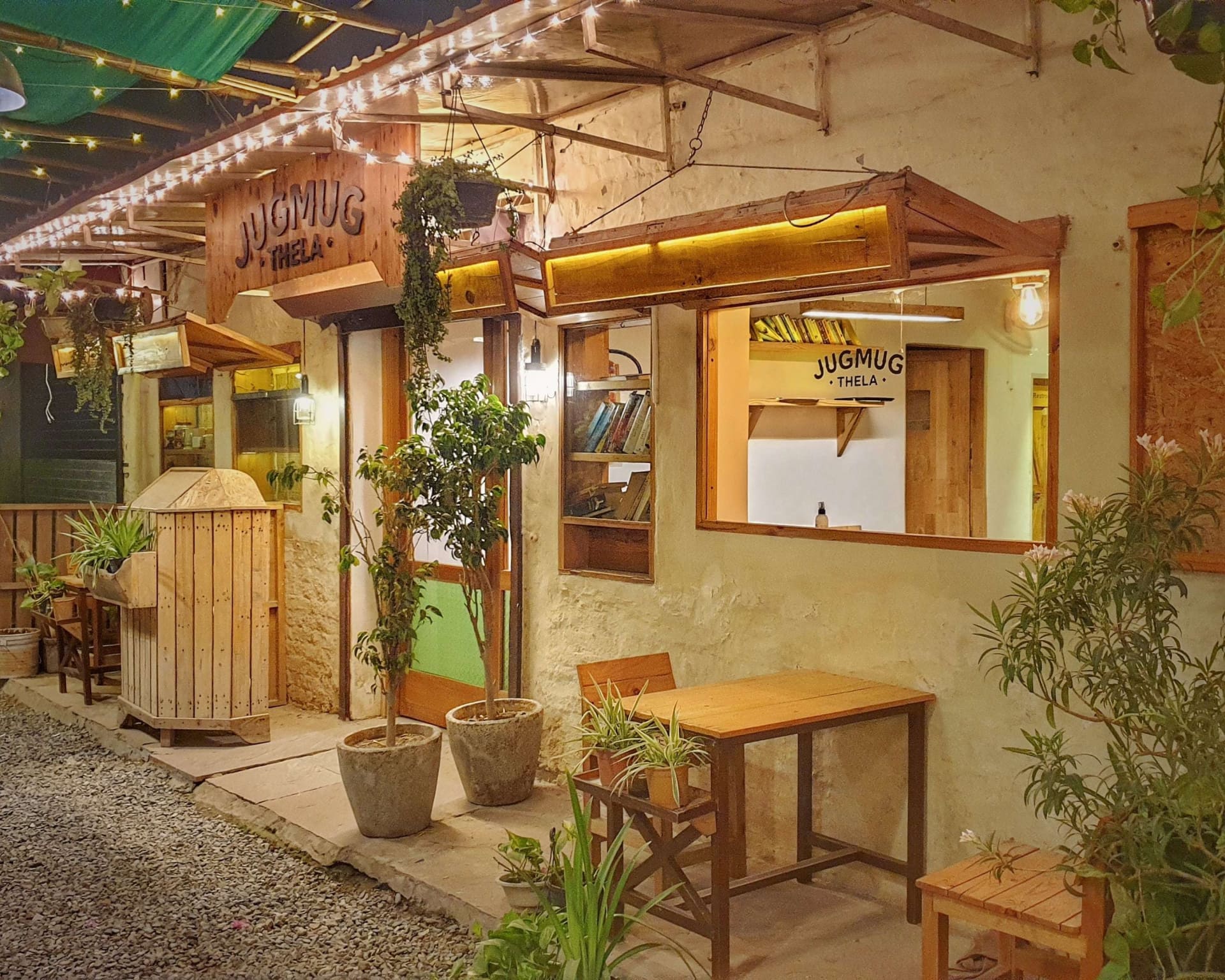 Restaurant image