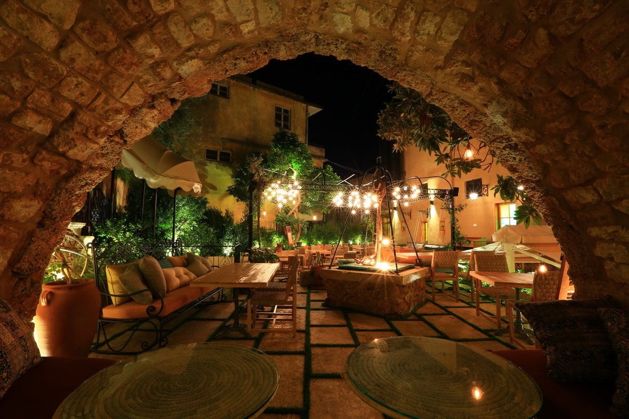El denye hek, mar mikhael, beirut zomato lebanon
