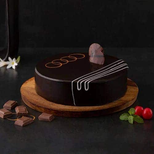 Send Online Delicious New Year Cake To Your Loved Ones With Winni.in | Winni .in