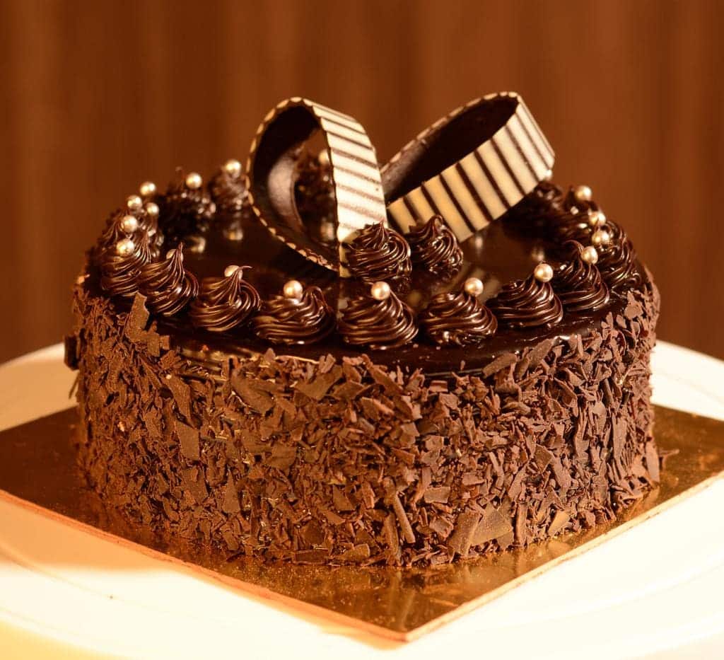 Turkish delight & chocolate fridge cake