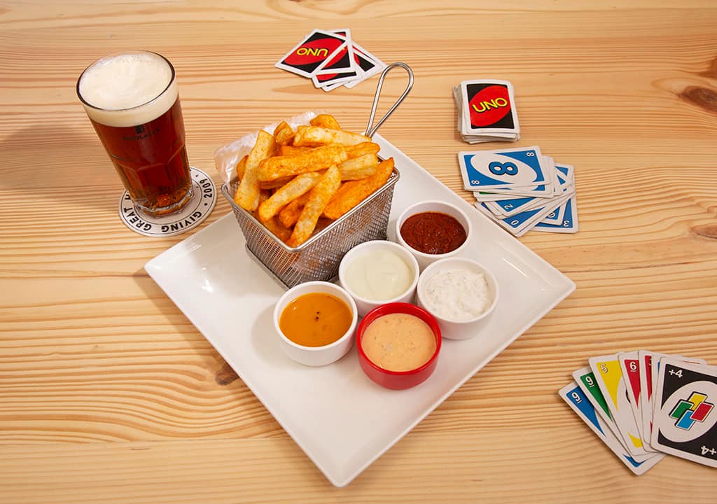 microbreweries, microbreweries near me, craft beer, breweries with food, breweries with food near me, brewery restaurant near me - Doolally Taproom - img2