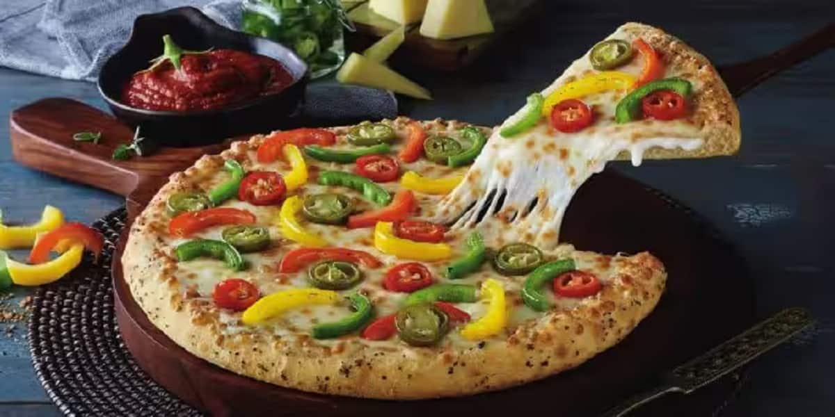 Domino's Pizza, Jhansi, Plot No. 1089/1 - Restaurant menu and reviews