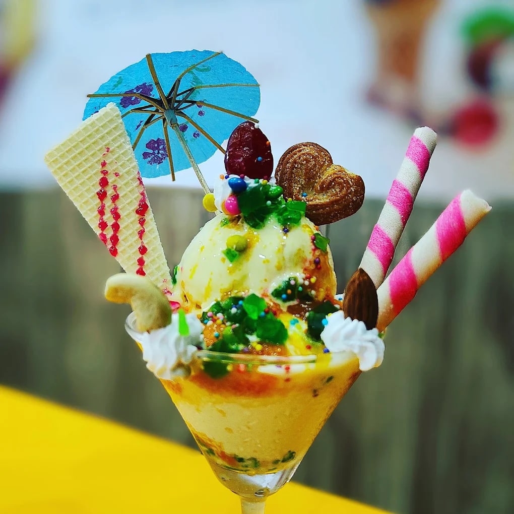 chocolate ice cream, Baskin Robbins ice cream, mochi balls, soft ice cream, kulfi, Magnum ice cream, frozen dessert - Meridian Ice Cream - img4