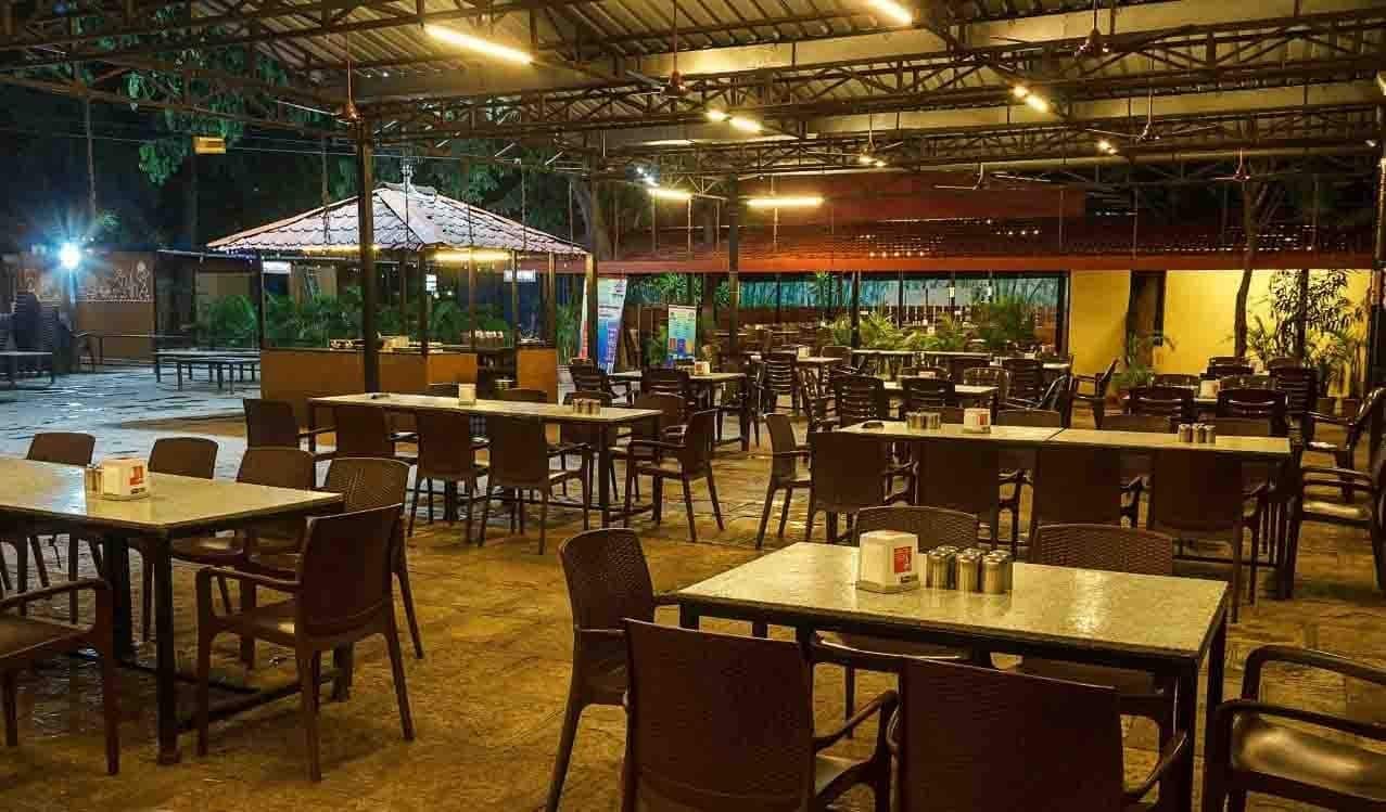 maharashtrian thali, veg thali, puran poli, bhakri, vegetarian restaurants - Vishnuji Ki Rasoi - img1