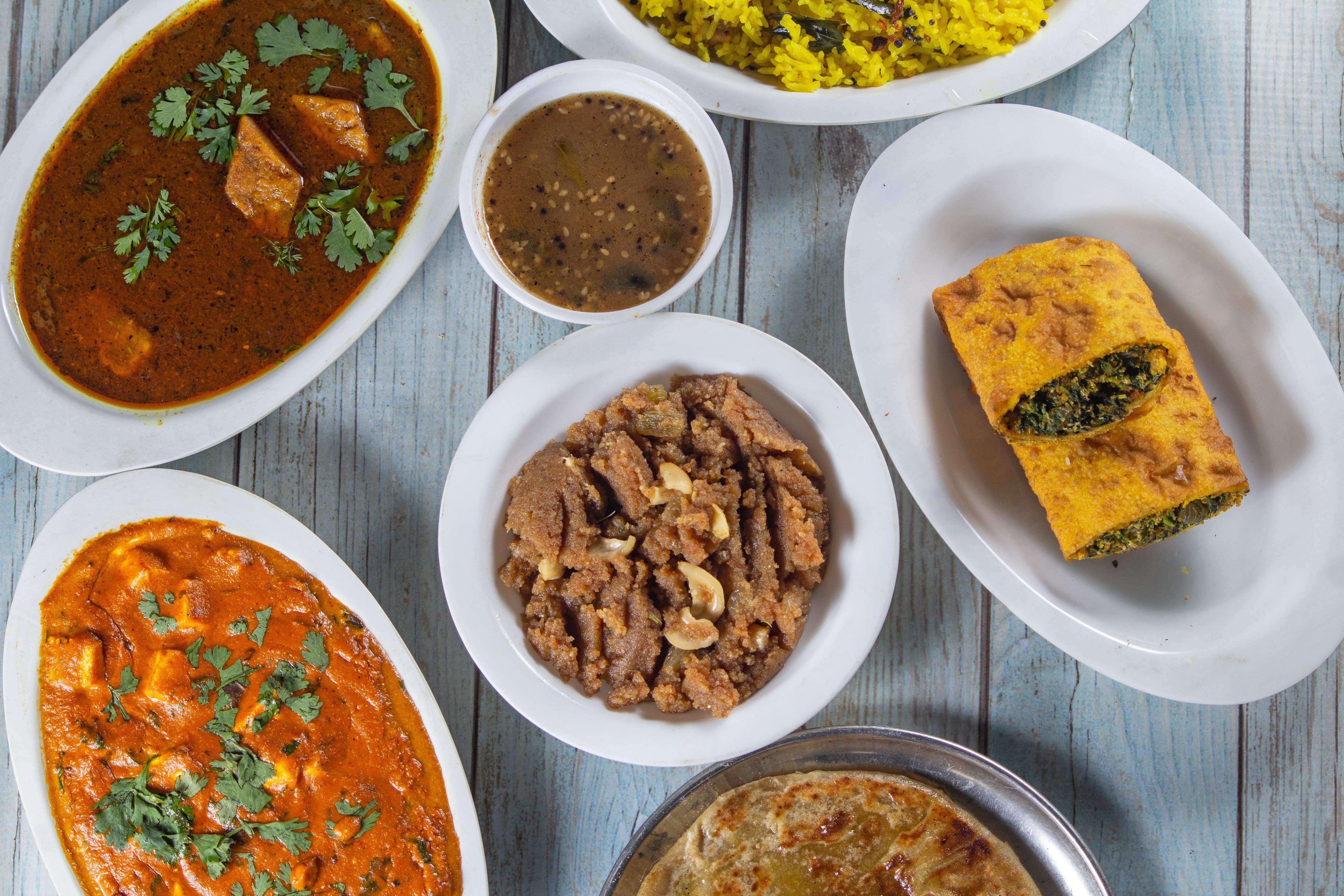 maharashtrian thali, veg thali, puran poli, bhakri, vegetarian restaurants - Vishnuji Ki Rasoi - img2