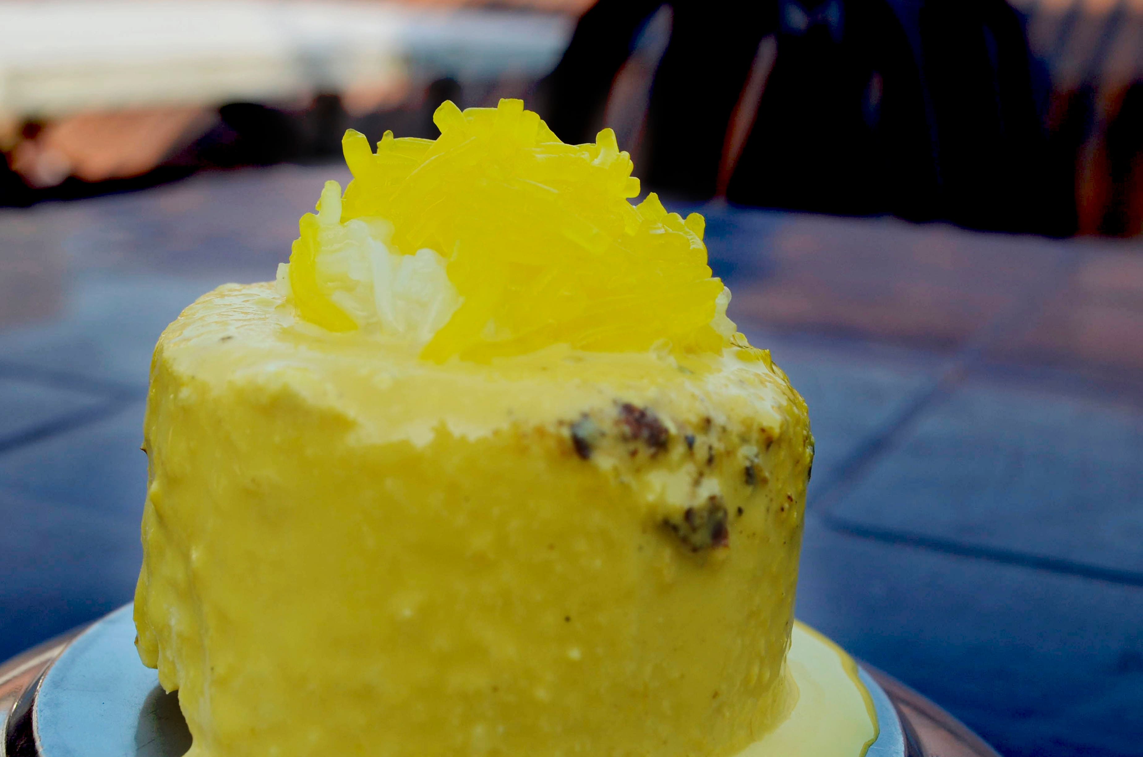 old lucknow, lucknow food, lucknow restaurants, iconic restaurants, local food, kebab restaurants, mughlai restaurants, street food - Prakash Ki Mashoor Kulfi - img3