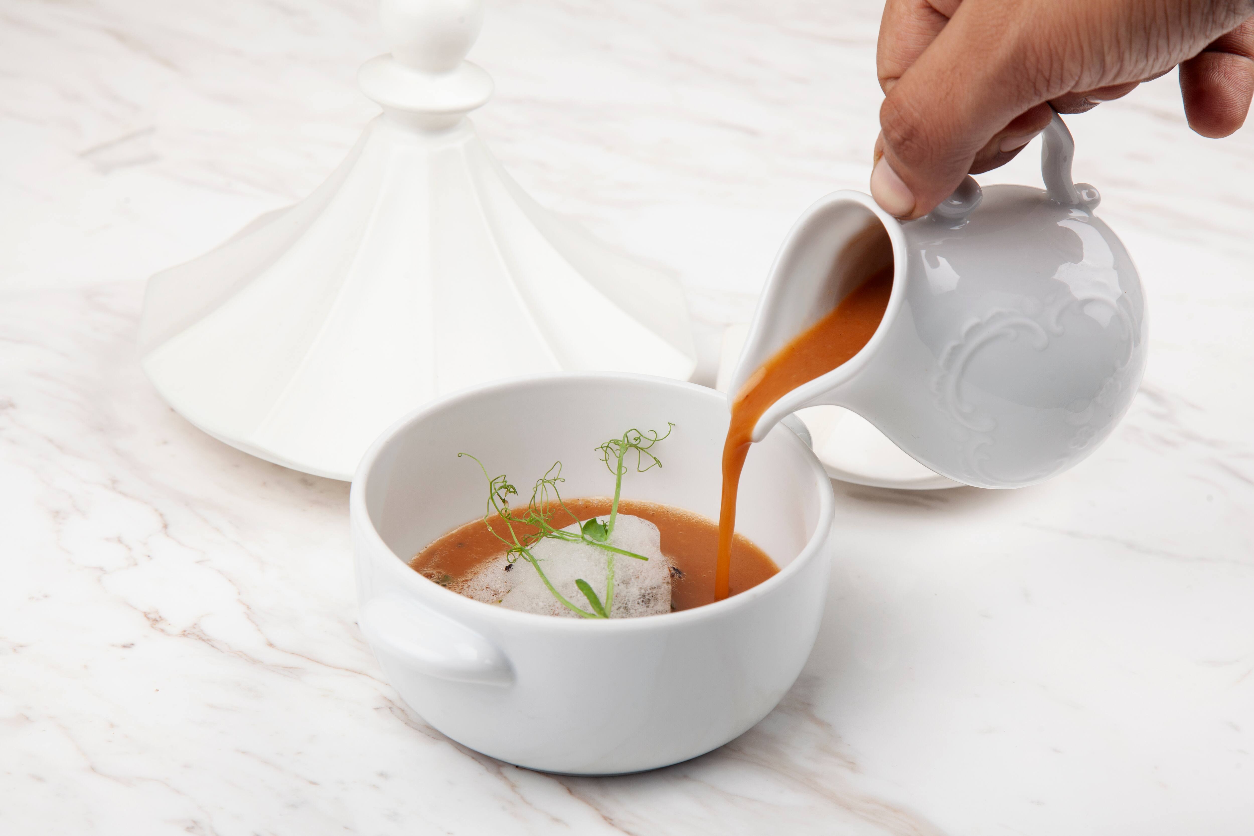 Three Kitchens Restaurant And Bar: The Ritz-Carlton, Yerawada, Pune ...