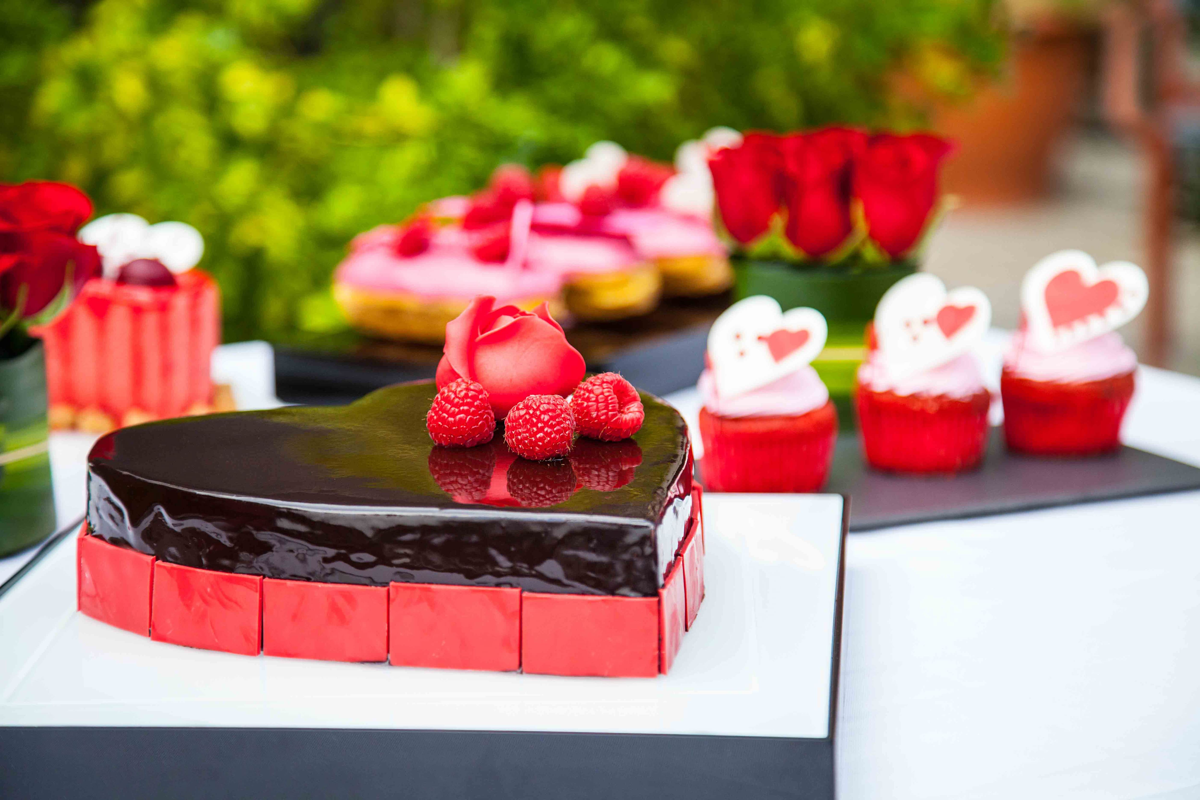 5 Best Bakeries in Dubai For The Most Epic Gourmet Experience