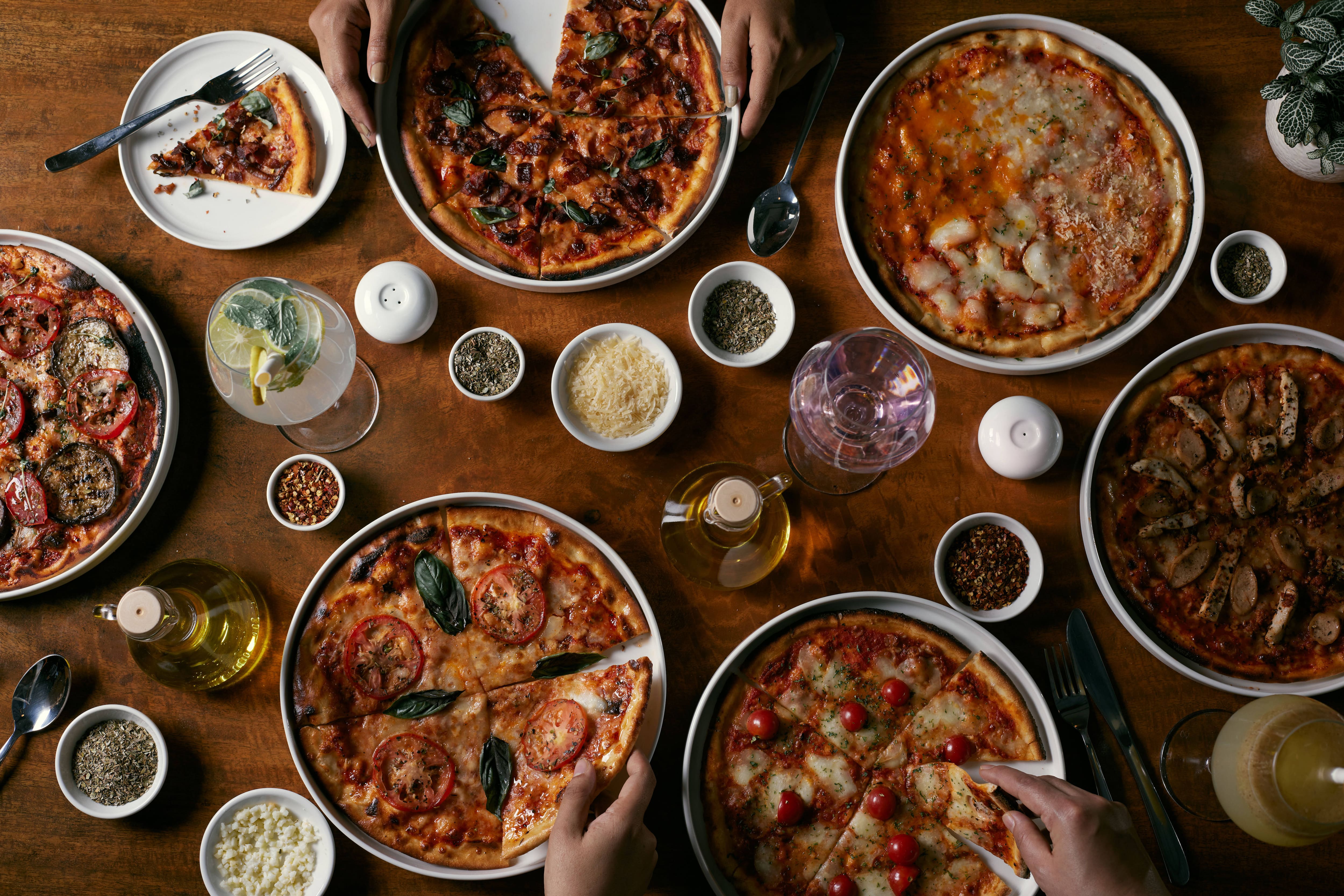 pizza, best pizza, pizza slice, pepperoni pizza, wood fired pizza, artisanal pizza, deep dish pizza, new york style pizza, pizza deals - Nove - The Italian Kitchen - img2