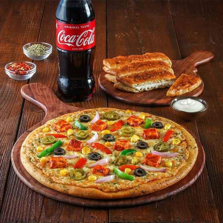 Pizza Hub image