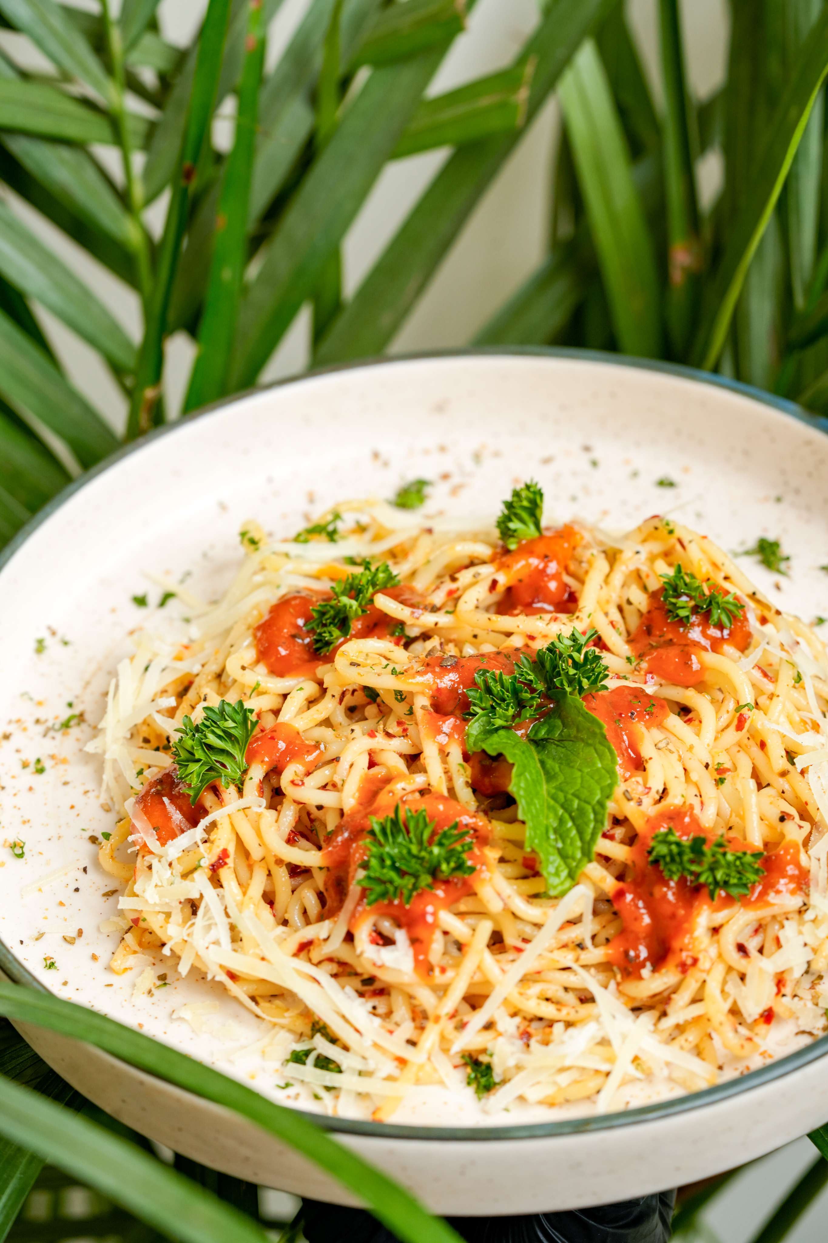 24 hour dining, 24 hour restaurants, late night restaurants, all day dining, breakfast spots, lunch restaurants, dinner restaurants - Koffee Stories - img5