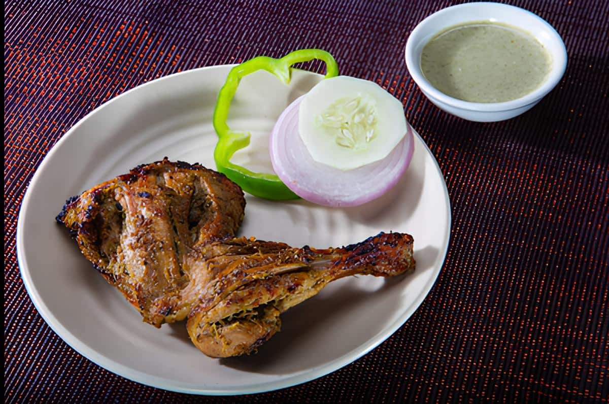 late night food, late night restaurants, midnight snacks, quick bites, fast food, street food, chaat, pani puri, pav bhaji, late night cafes - Imperial Restaurant - Since 1954 - img3