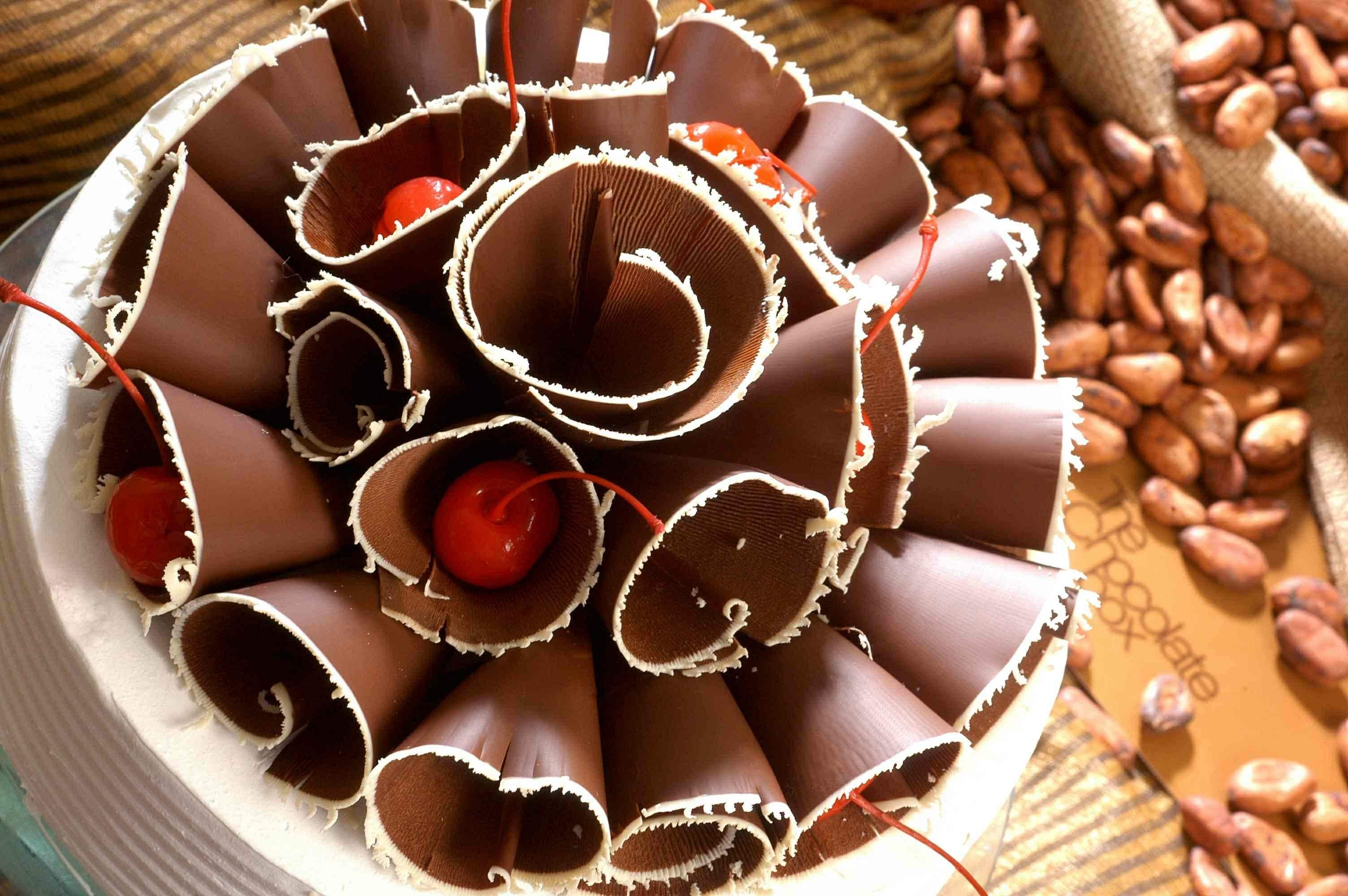 The Chocolate Box Lounge Radisson Blu, Sector 18, Noida