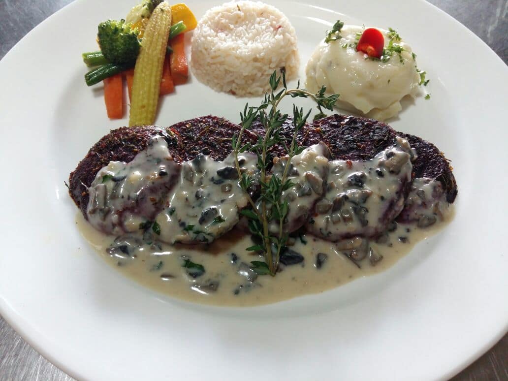 American restaurants, American food, burgers, steaks, sandwiches, American chopsuey - Once Upon A Flame - img4