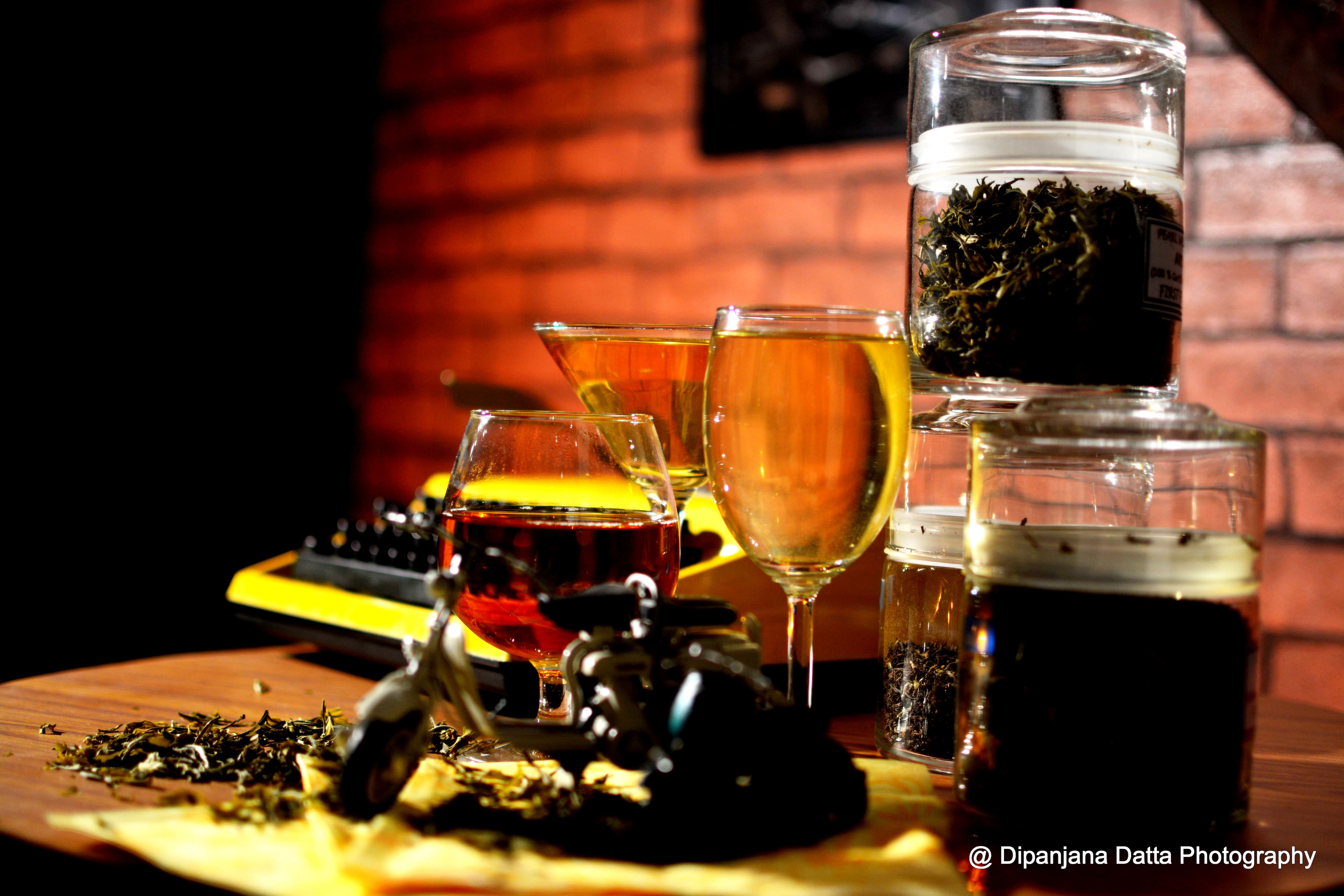 Photos of The Whistling Kettle, Pictures of The Whistling Kettle