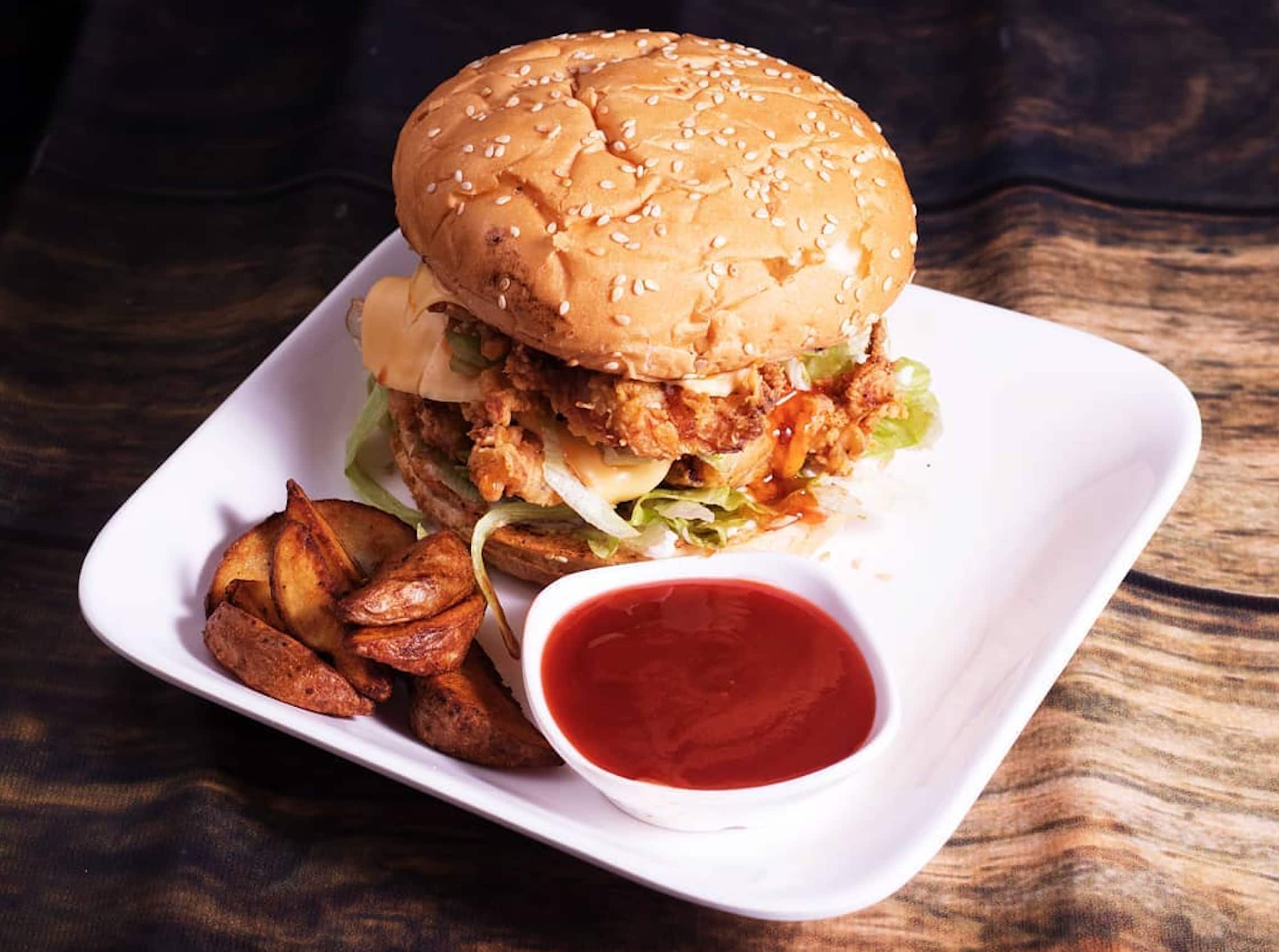 burger, burgers, burger joints, burger restaurants, gourmet burgers, smash burgers, chicken burgers, cheeseburgers, best burgers - Sauced Up - img5