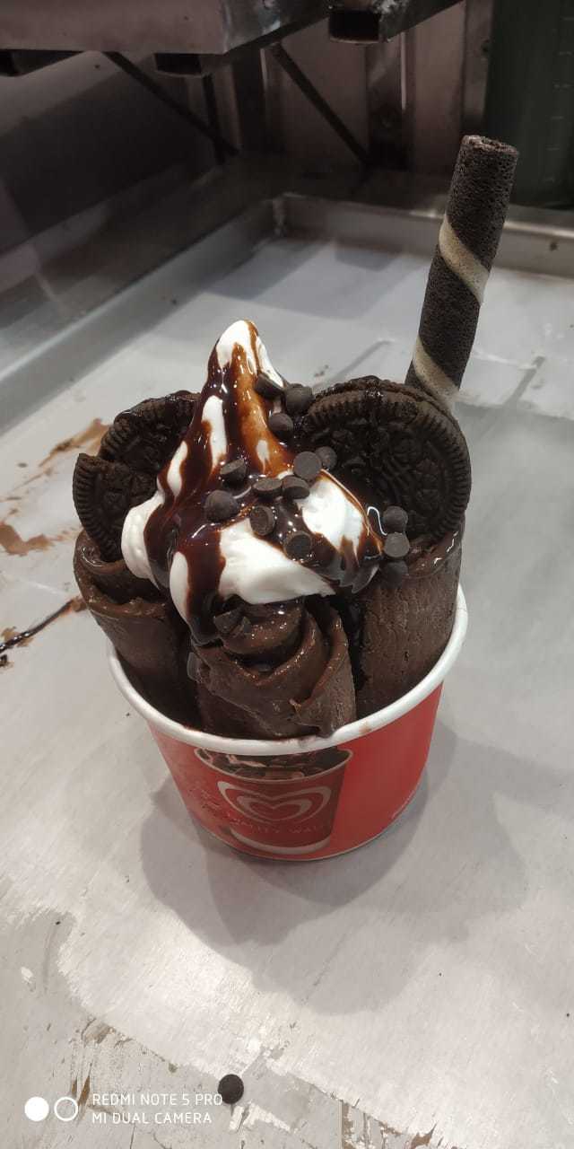 Kwality Wall’s Frozen Dessert and Ice Cream Shop, Hatibagan order