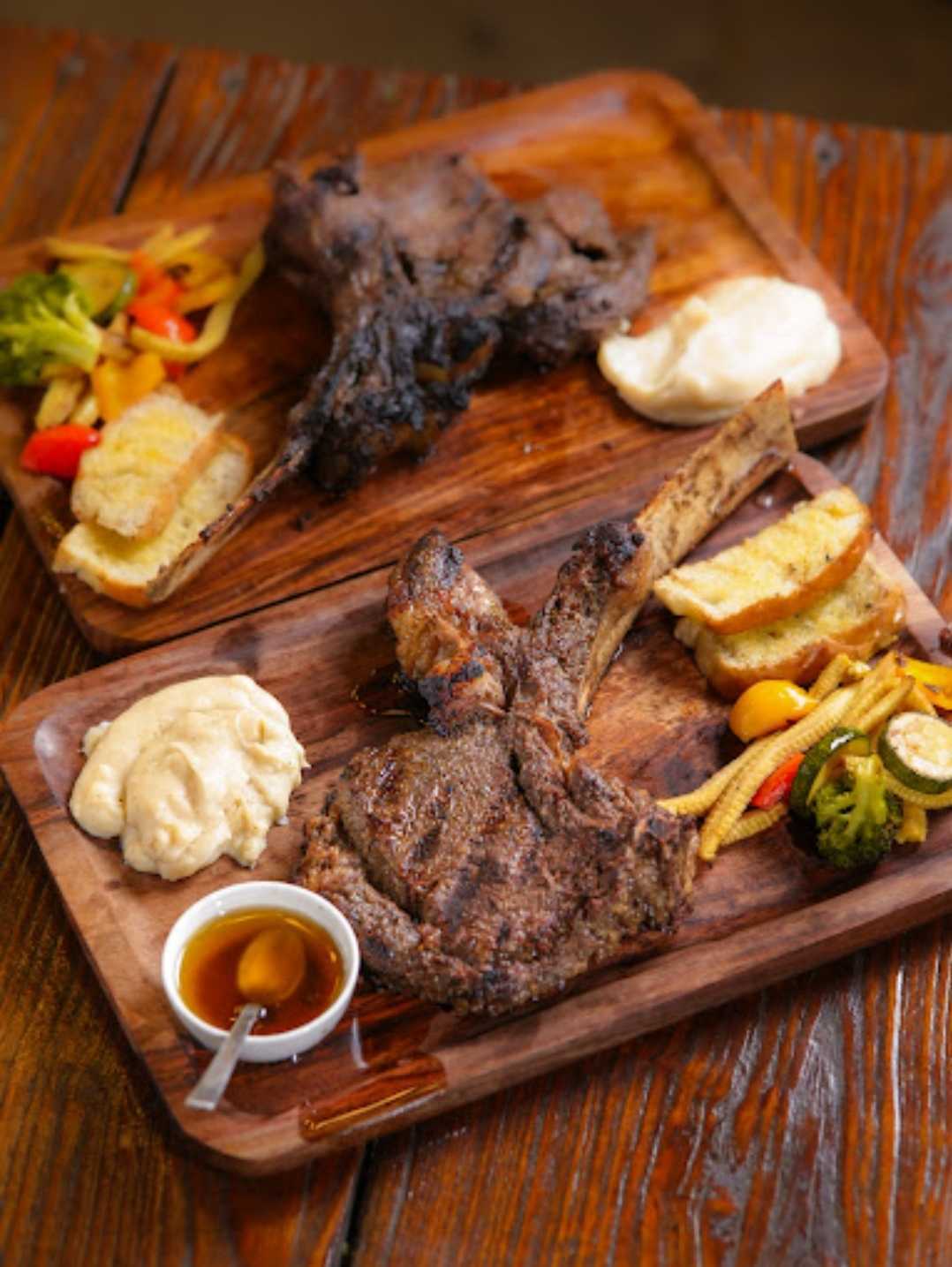 American restaurants, American food, burgers, steaks, sandwiches, American chopsuey - Nitro Grill - img2