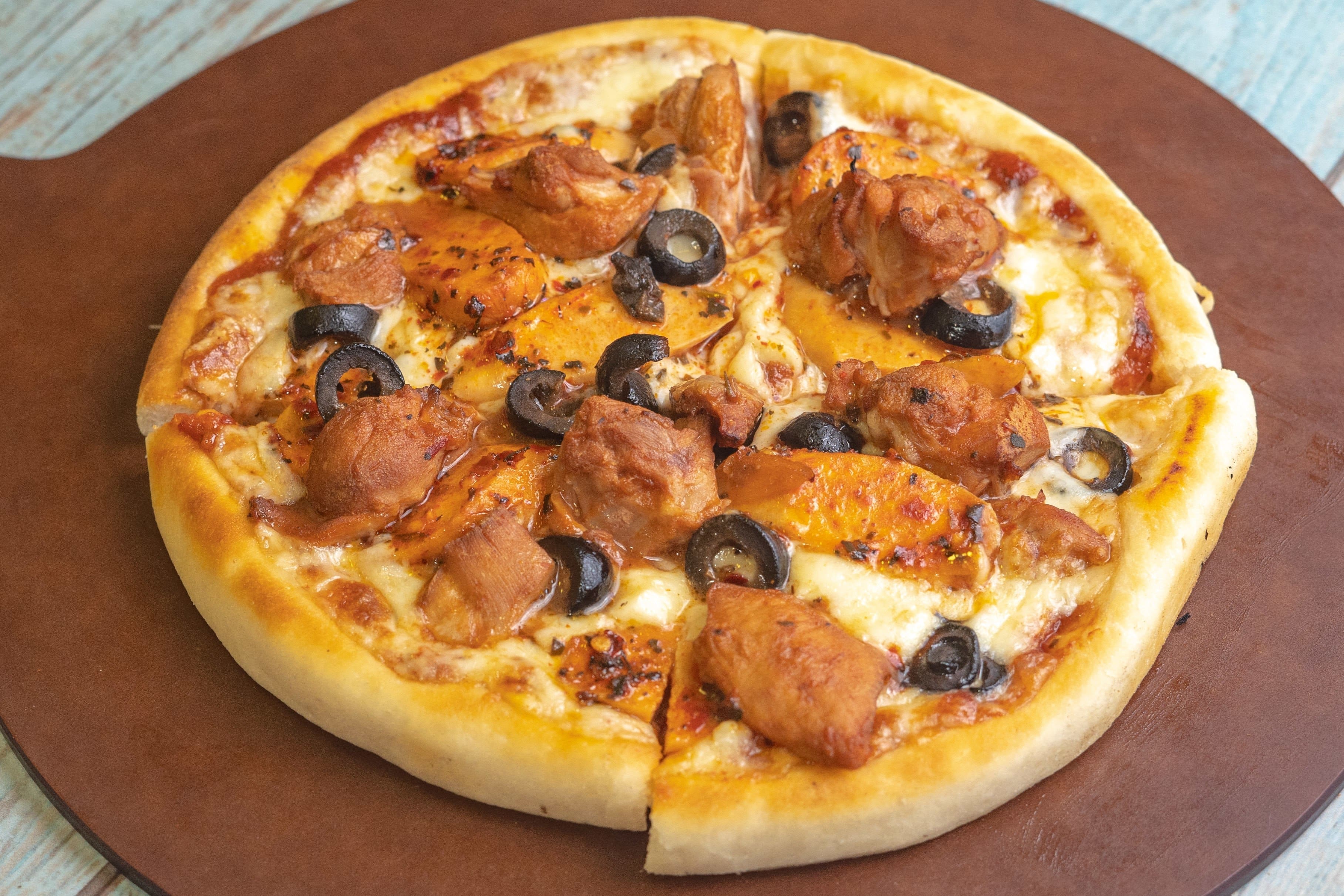 pizza, best pizza, pizza slice, pepperoni pizza, wood fired pizza, artisanal pizza, deep dish pizza, new york style pizza, pizza deals - Eva's Pizza - img2