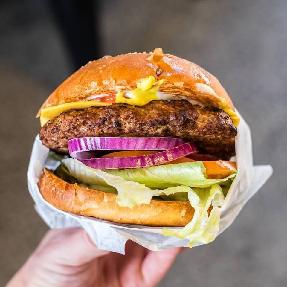 Carl S Jr Brisbane Airport Bne Brisbane