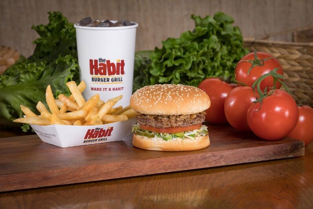 The Habit Burger Grill Photos Pictures Of The Habit Burger Grill University City Sharjah