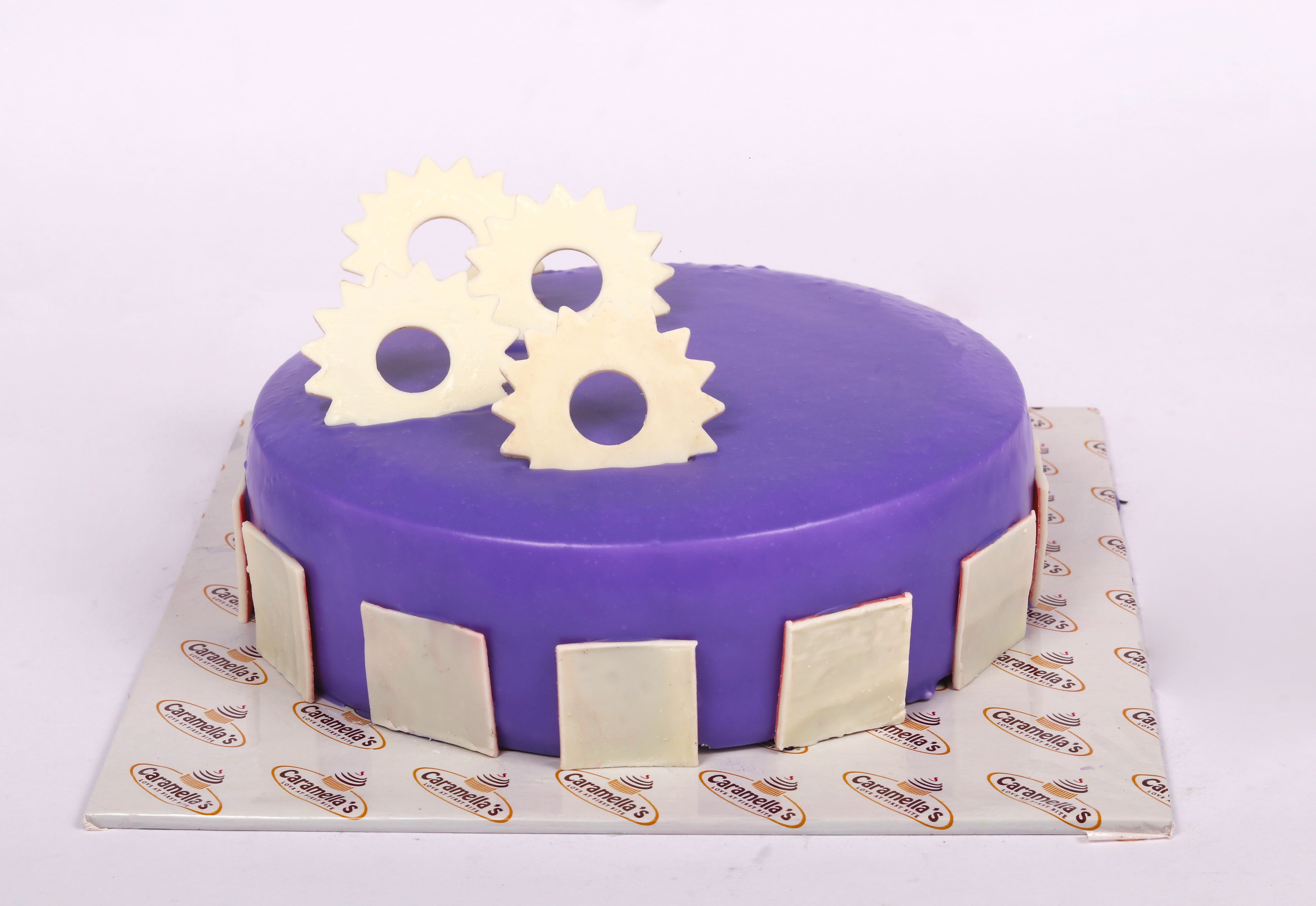 Birthday Cakes - Distinctive cakes | Champagne Cakes