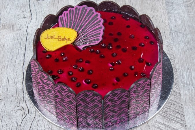 Delight Blueberry Gateaux - Cake Galaxy
