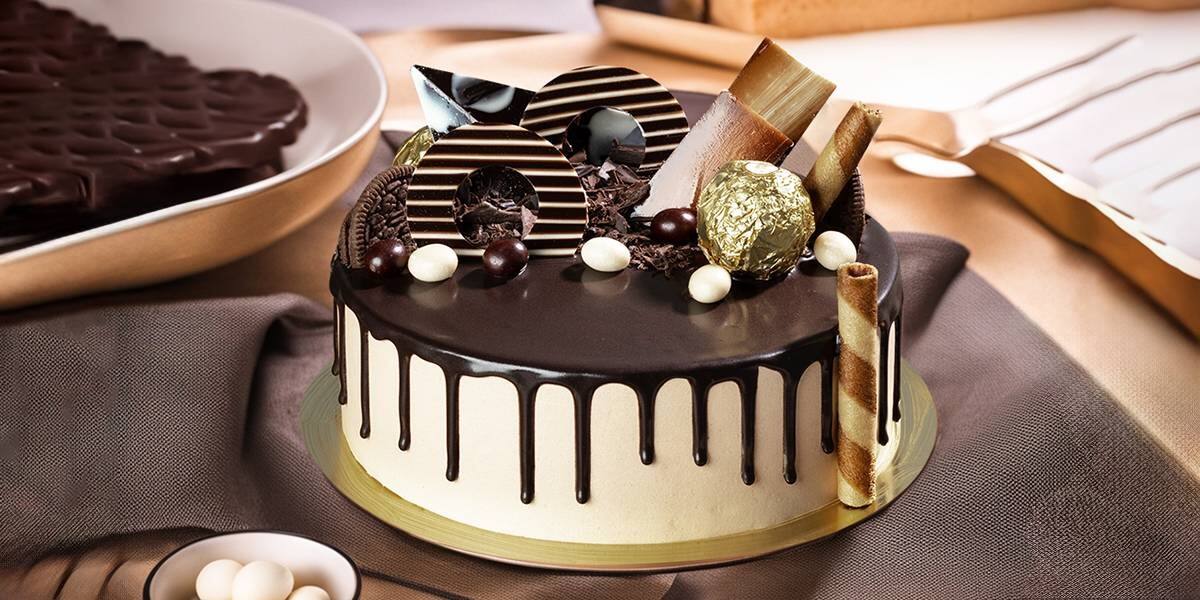 Chocolate Raspberry Cake - Bakelore