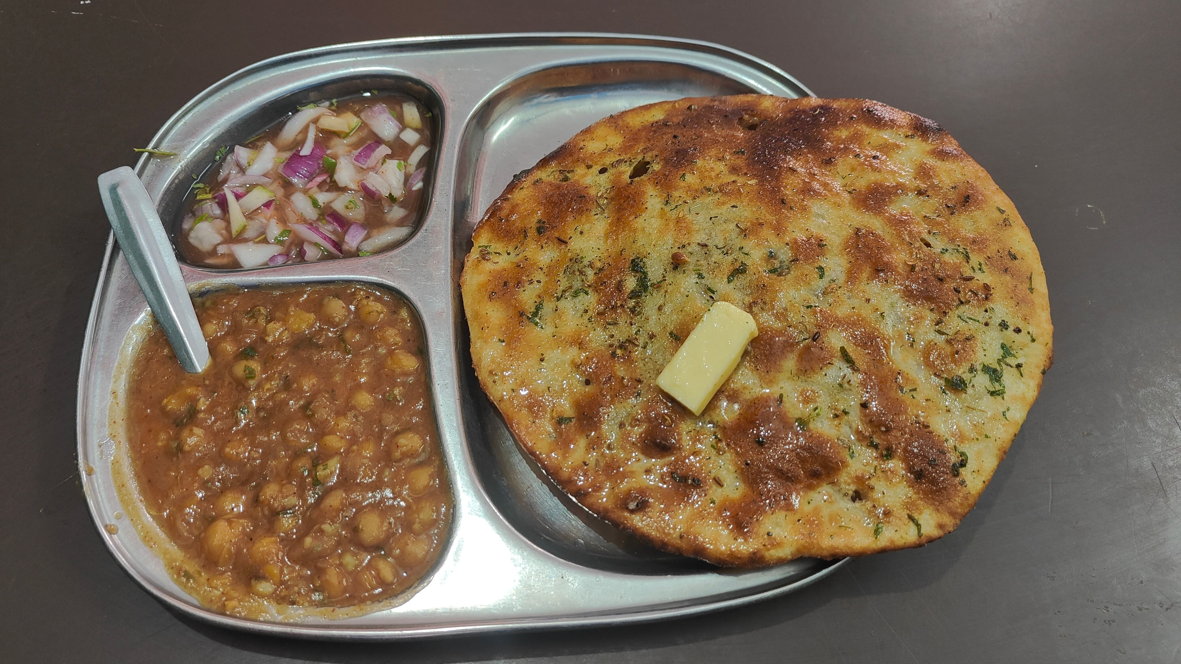 punjabi street food, punjabi food, street food, street snacks, chole bhature, amritsari kulcha, samosa, tikki, lassi - Harbans Kulcha Shop - img3