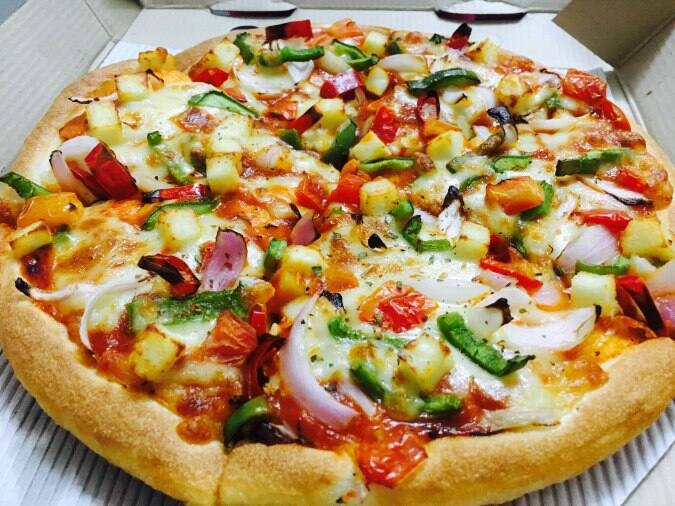 Pizza Hut Bajaj Nagar Get 30 Off Upto ₹200 On Your First Order