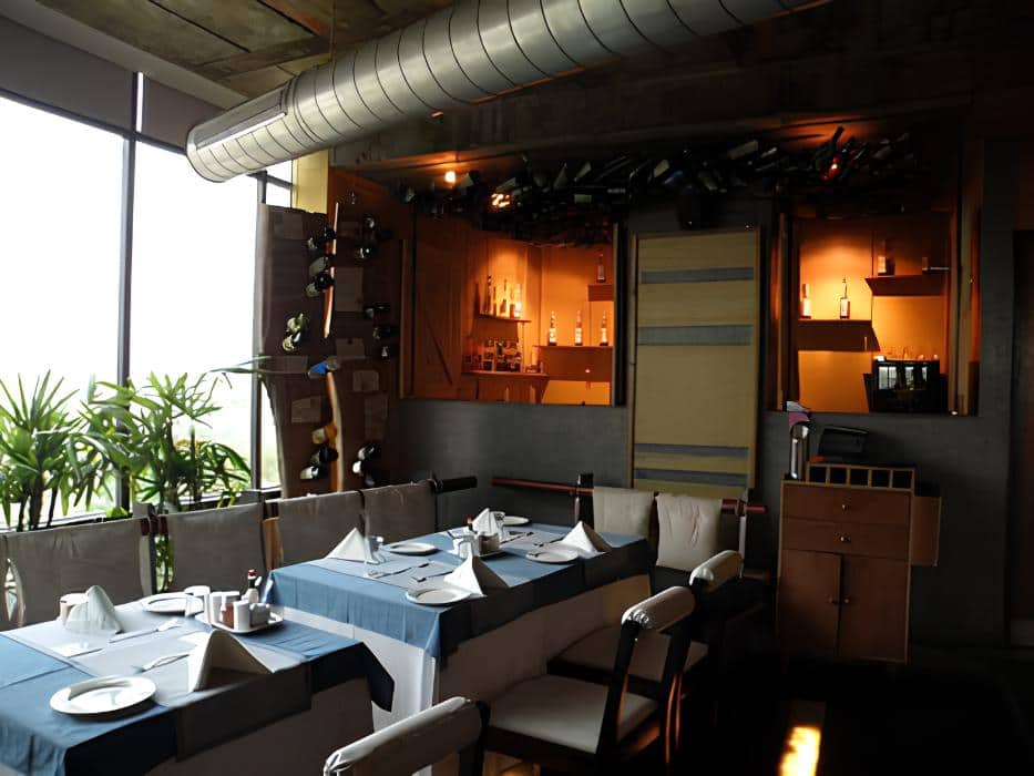italian food, italian restaurants near me, italian restaurants, pizza, pasta - Little Italy - img1